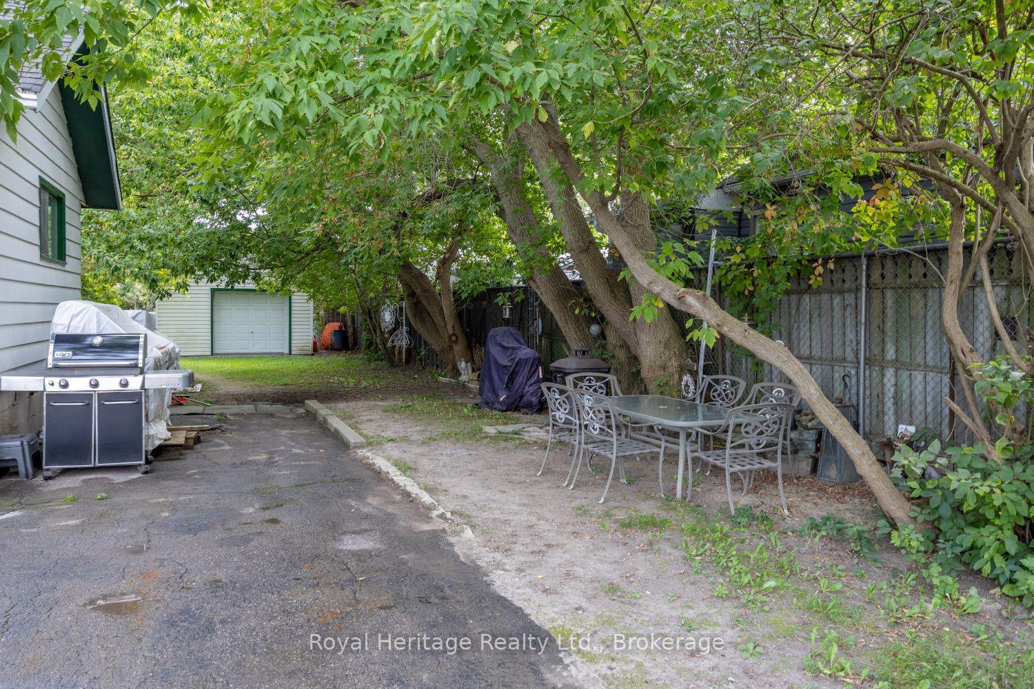 Photo 42 of 207 Valencia Road, Oshawa, Lakeview — HOMEH