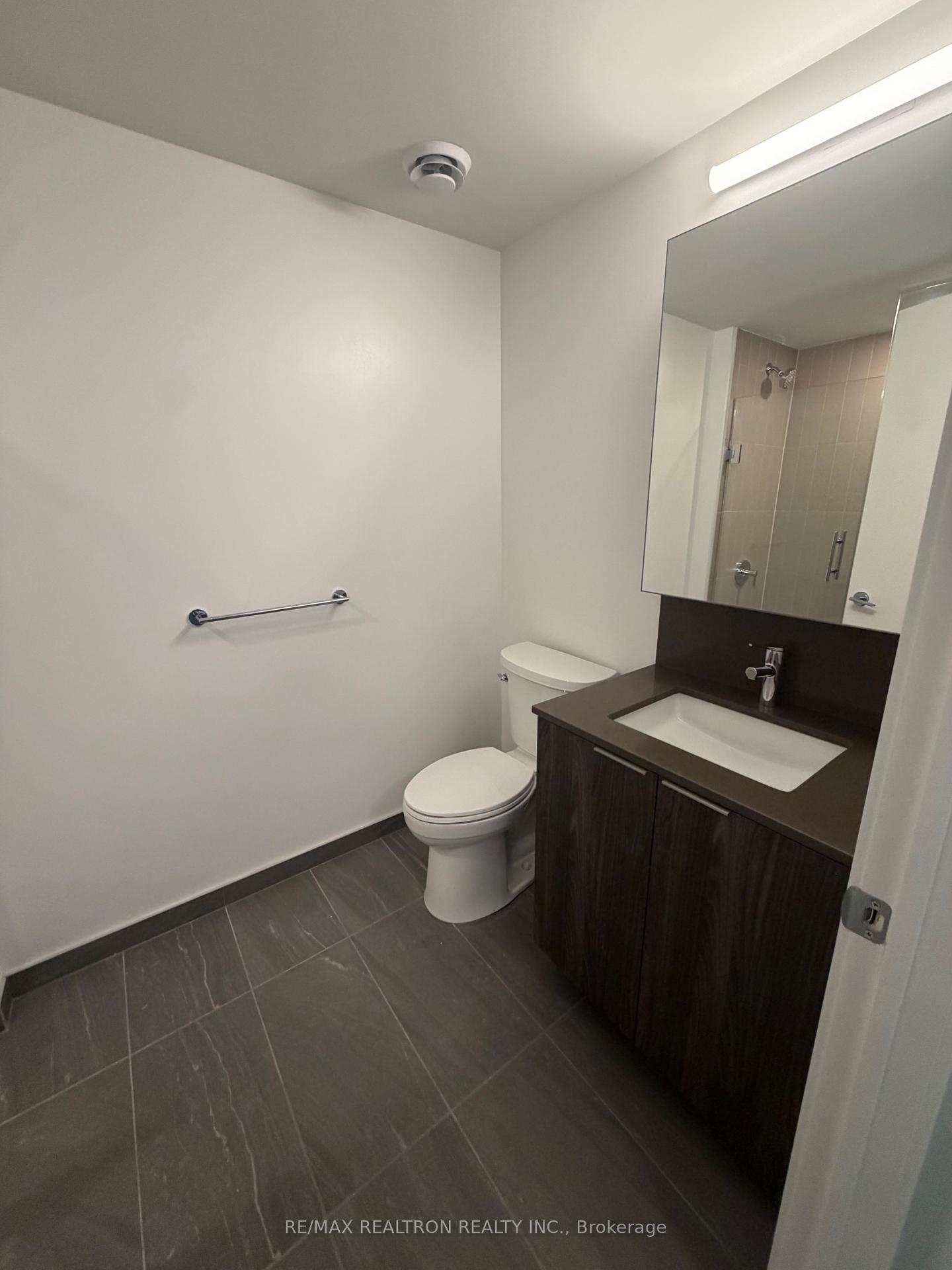 Photo 5 of Unit 2610, 15 David Salomon Drive, Toronto, Flemingdon Park — HOMEH
