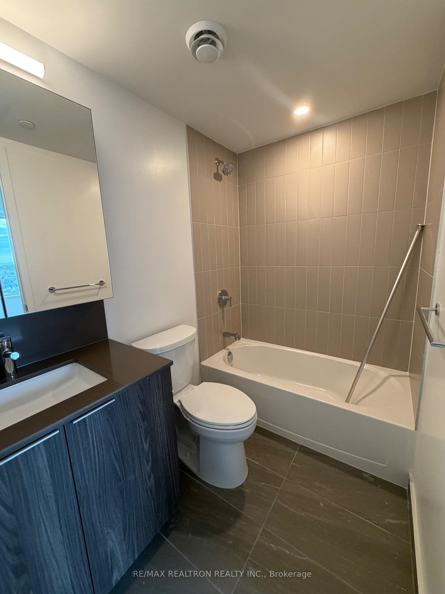 Photo 11 of Unit 2610, 15 David Salomon Drive, Toronto, Flemingdon Park — HOMEH