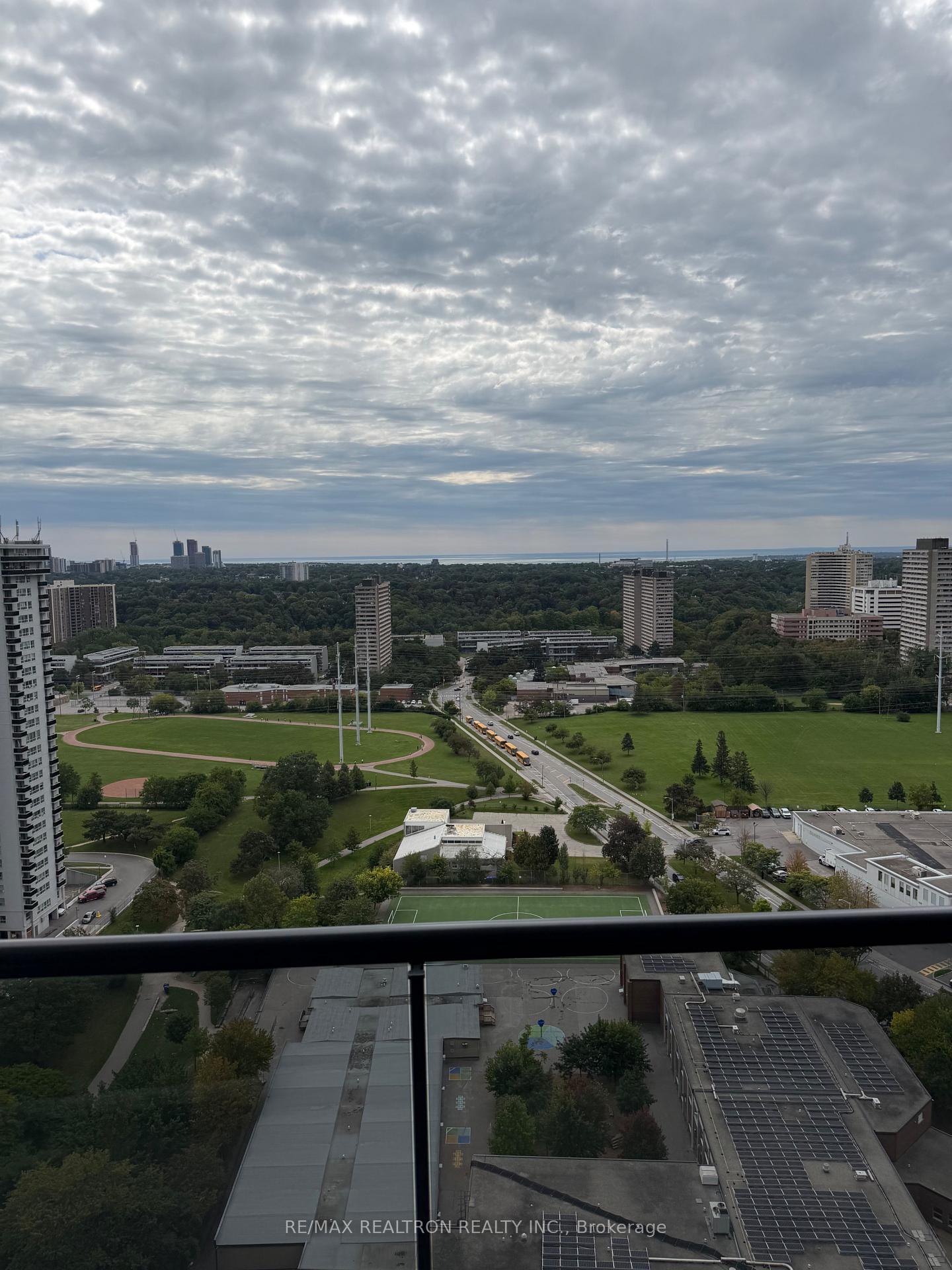 Photo 13 of Unit 2610, 15 David Salomon Drive, Toronto, Flemingdon Park — HOMEH
