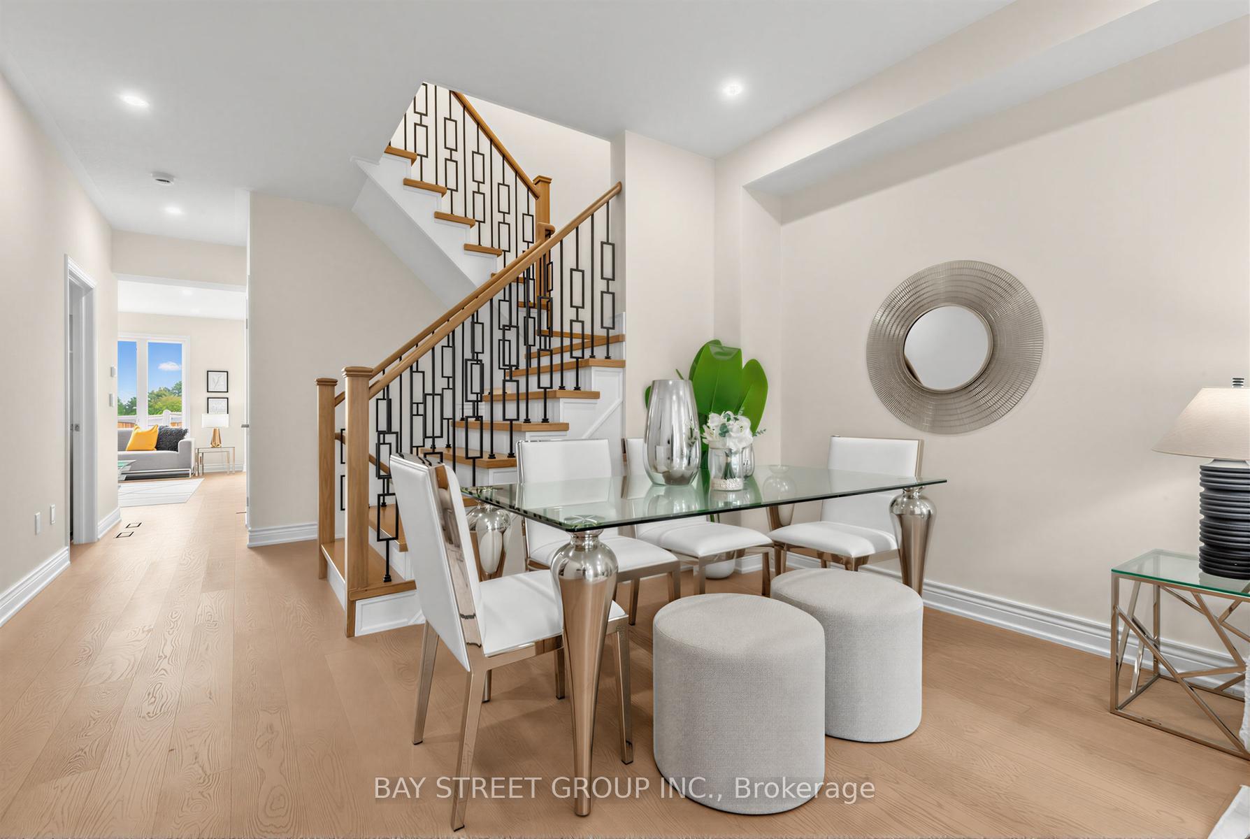 Photo 8 of 80 Living Crescent, Markham, Victoria Square — HOMEH
