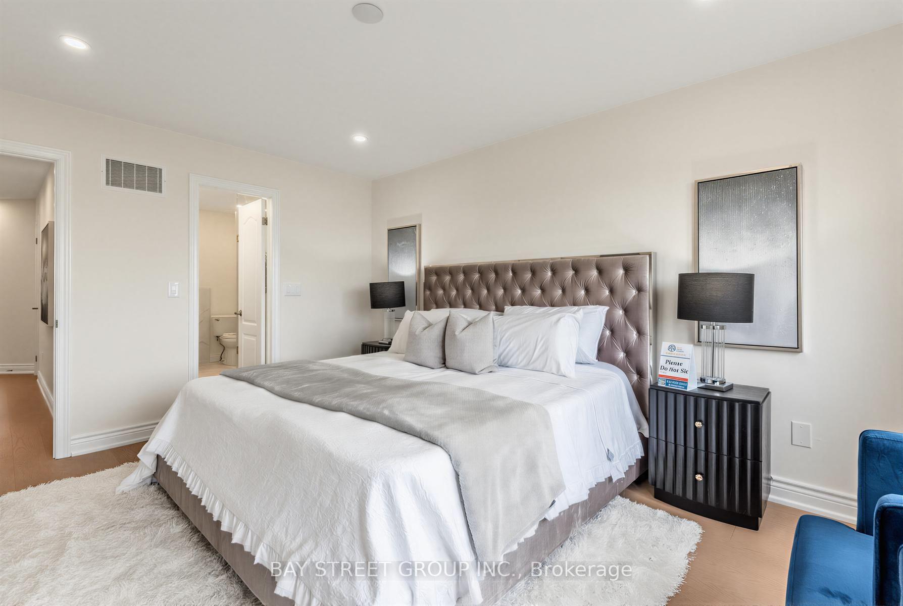 Photo 26 of 80 Living Crescent, Markham, Victoria Square — HOMEH
