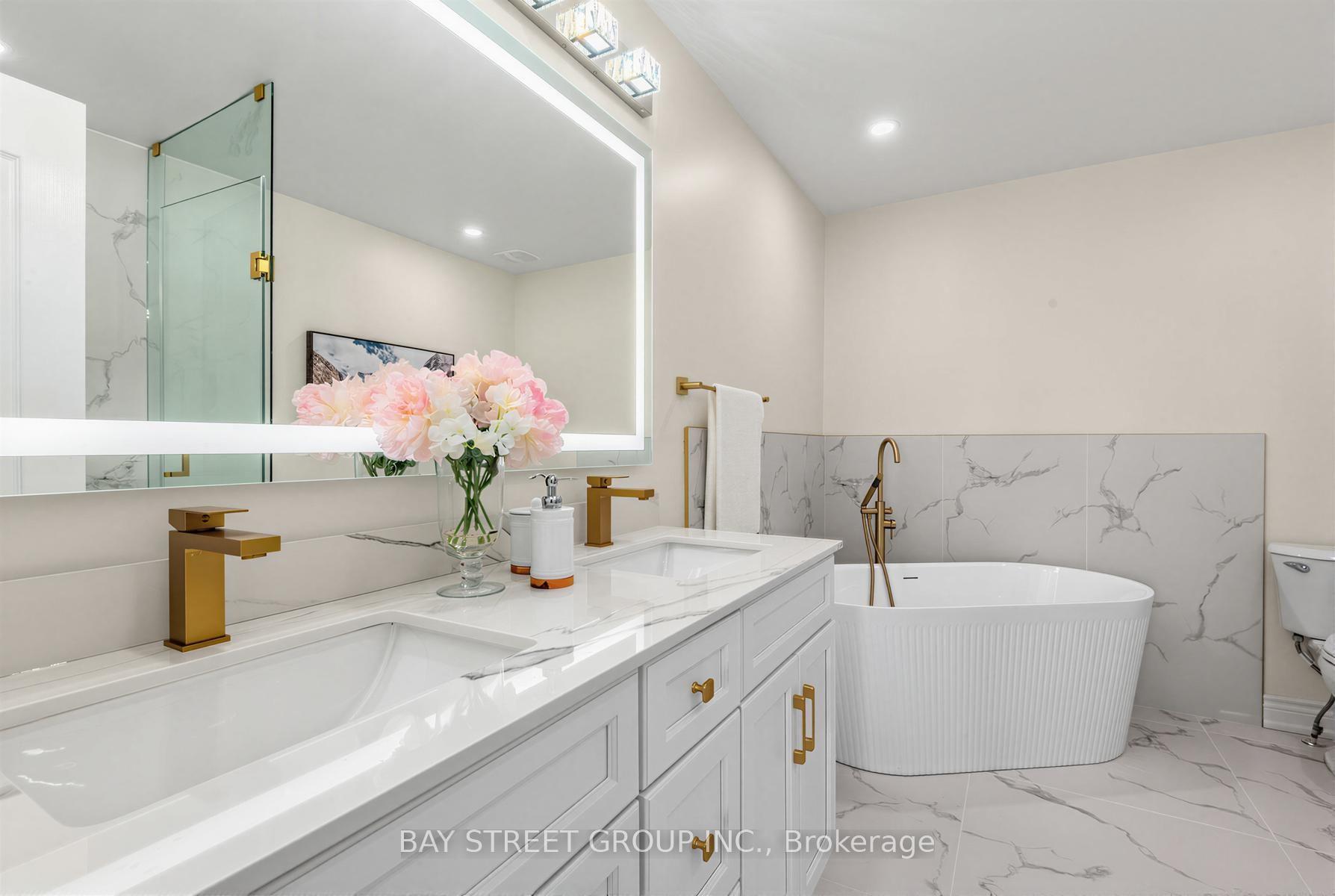Photo 27 of 80 Living Crescent, Markham, Victoria Square — HOMEH