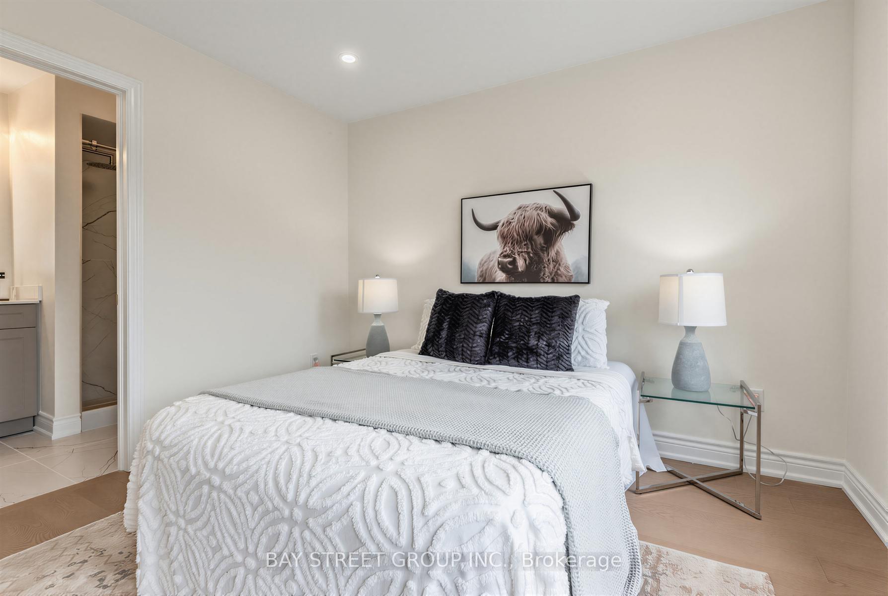 Photo 31 of 80 Living Crescent, Markham, Victoria Square — HOMEH