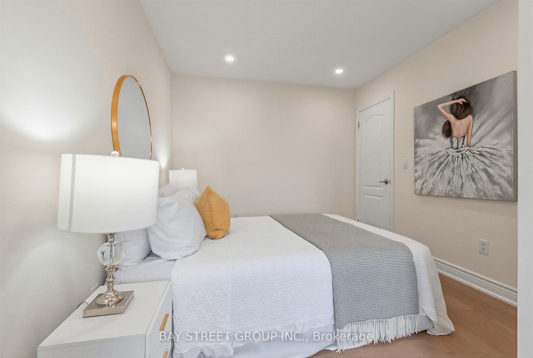 Photo 36 of 80 Living Crescent, Markham, Victoria Square — HOMEH