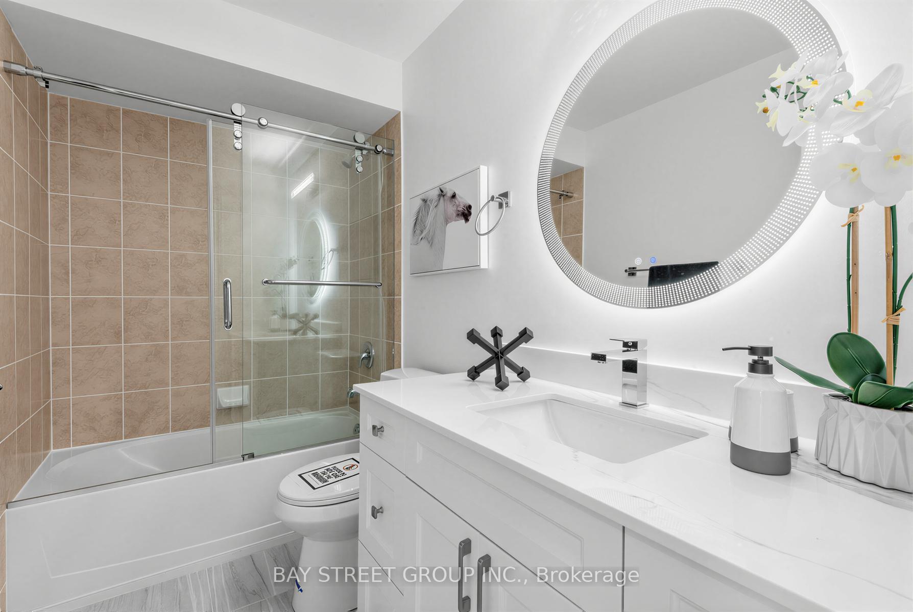 Photo 37 of 80 Living Crescent, Markham, Victoria Square — HOMEH