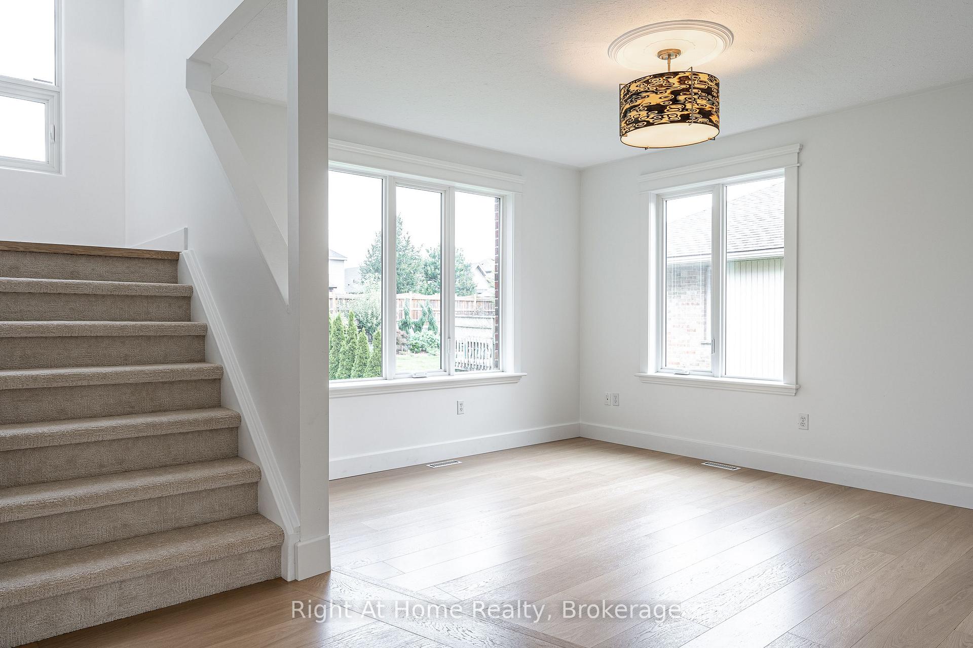 Photo 6 of 310 Briarhill Drive, Stratford — HOMEH