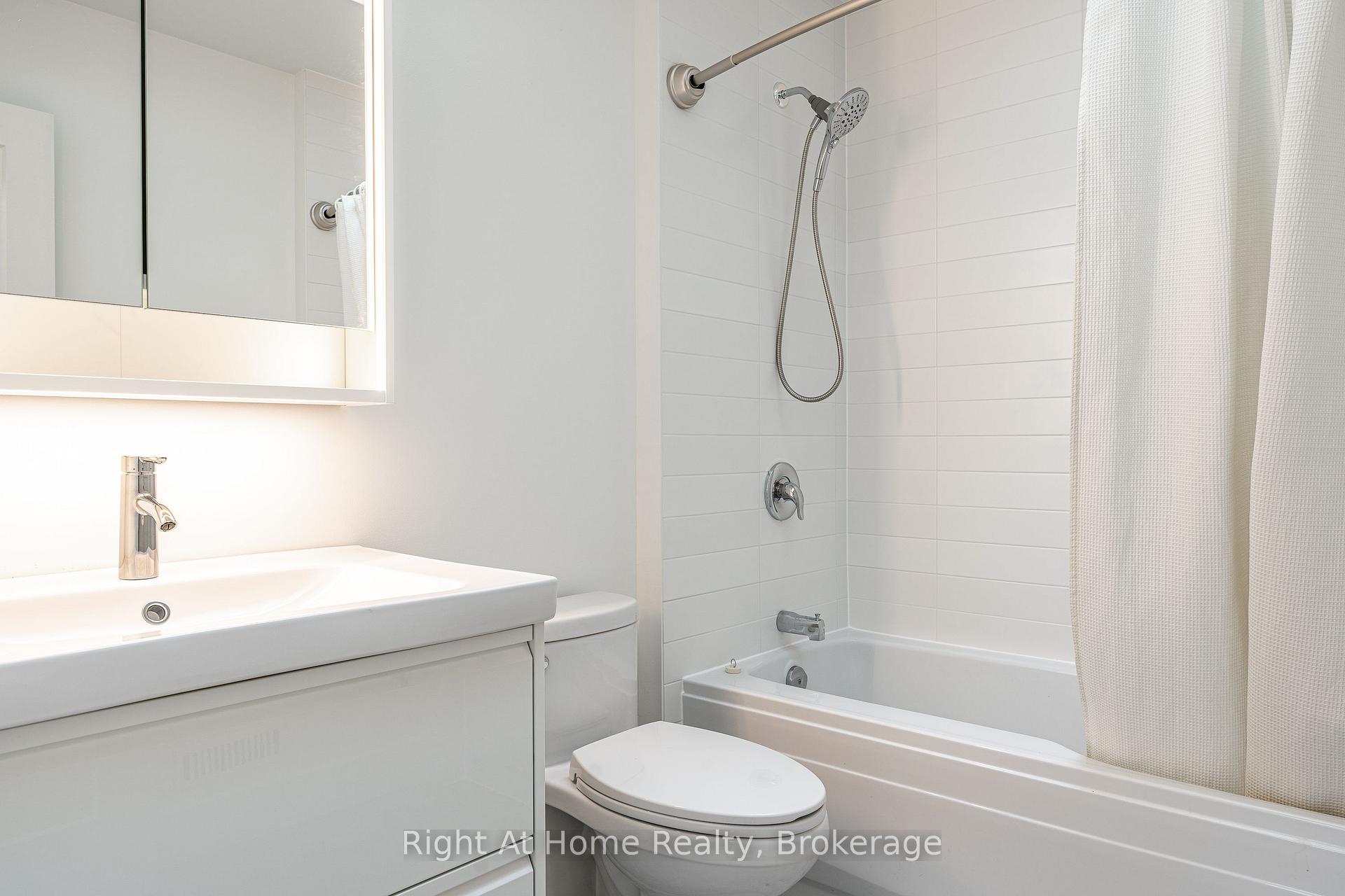 Photo 21 of 310 Briarhill Drive, Stratford — HOMEH