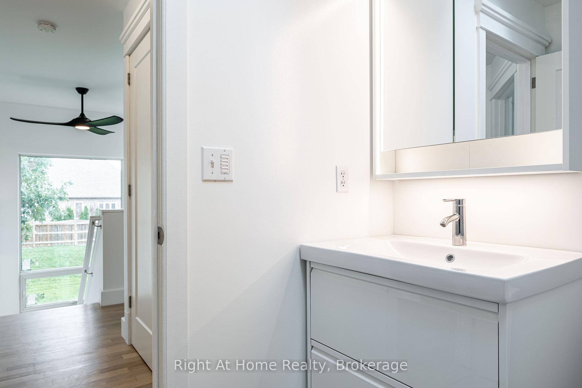 Photo 22 of 310 Briarhill Drive, Stratford — HOMEH
