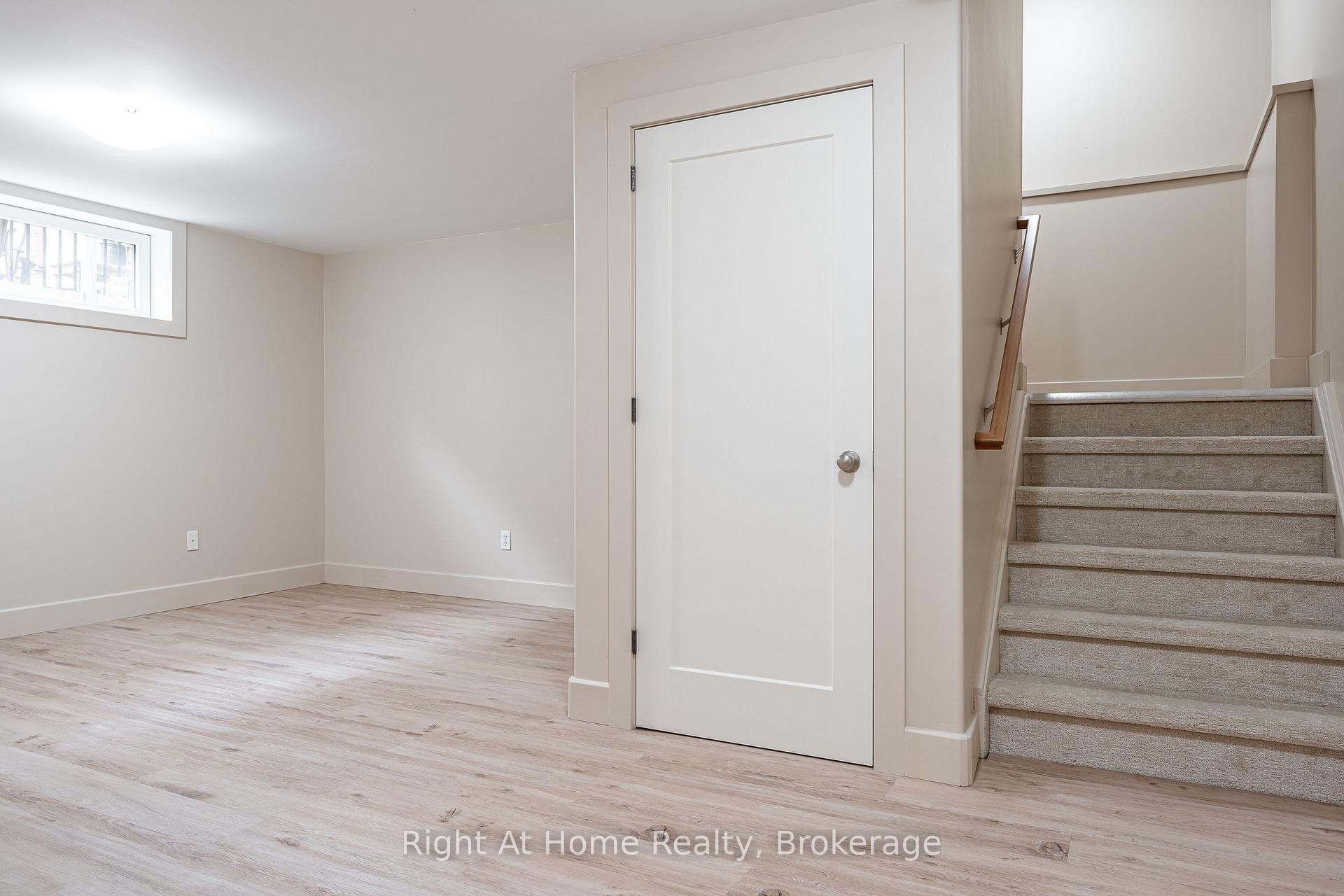 Photo 25 of 310 Briarhill Drive, Stratford — HOMEH