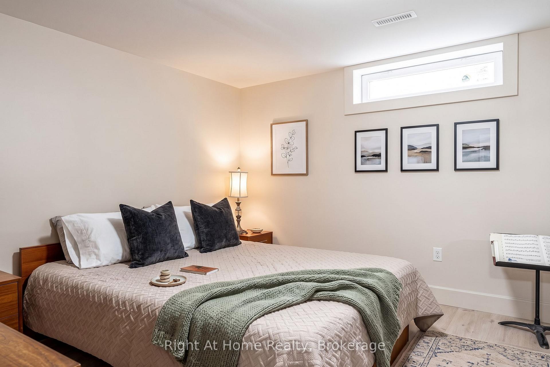 Photo 27 of 310 Briarhill Drive, Stratford — HOMEH