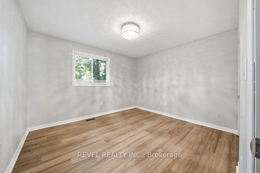Photo 8 of Unit B, 286 Oakland Road, Brant, Oakland — HOMEH