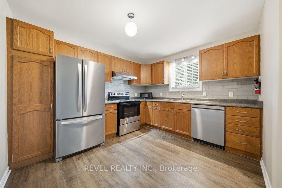 Photo 9 of Unit B, 286 Oakland Road, Brant, Oakland — HOMEH