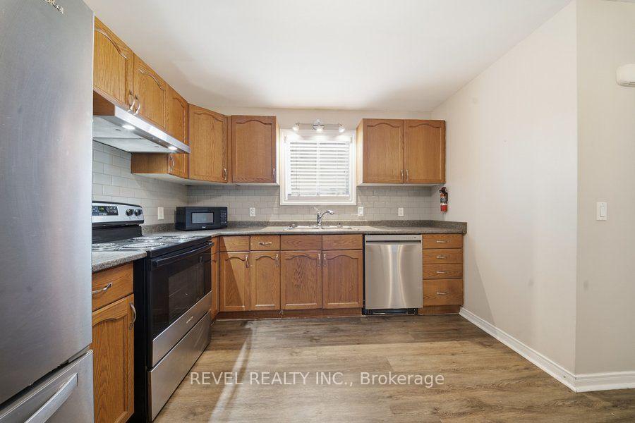 Photo 11 of Unit B, 286 Oakland Road, Brant, Oakland — HOMEH