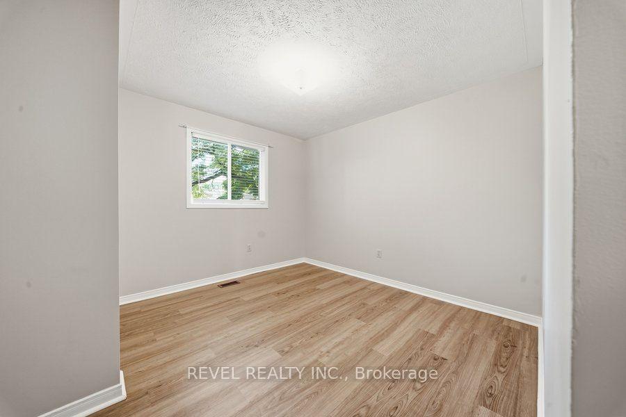 Photo 13 of Unit B, 286 Oakland Road, Brant, Oakland — HOMEH