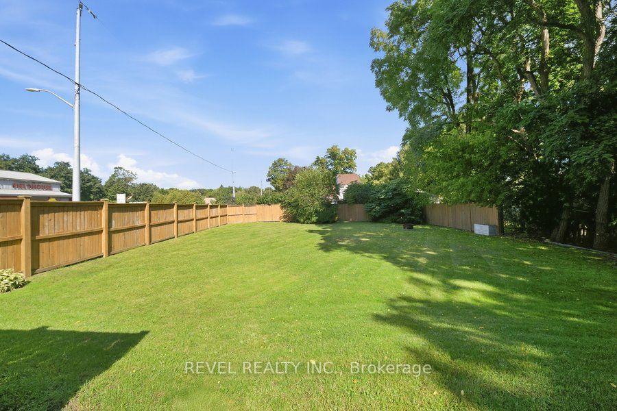 Photo 17 of Unit B, 286 Oakland Road, Brant, Oakland — HOMEH
