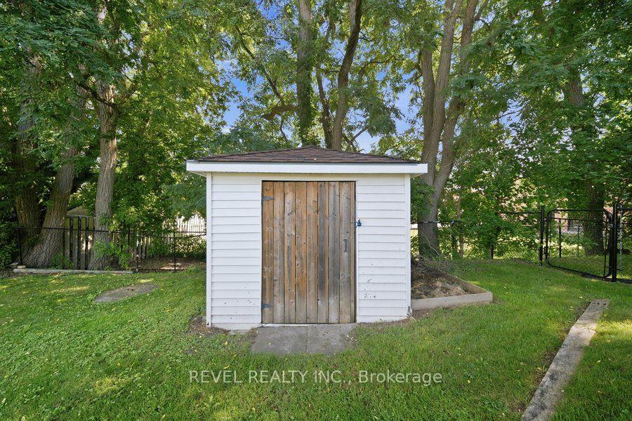 Photo 19 of Unit B, 286 Oakland Road, Brant, Oakland — HOMEH