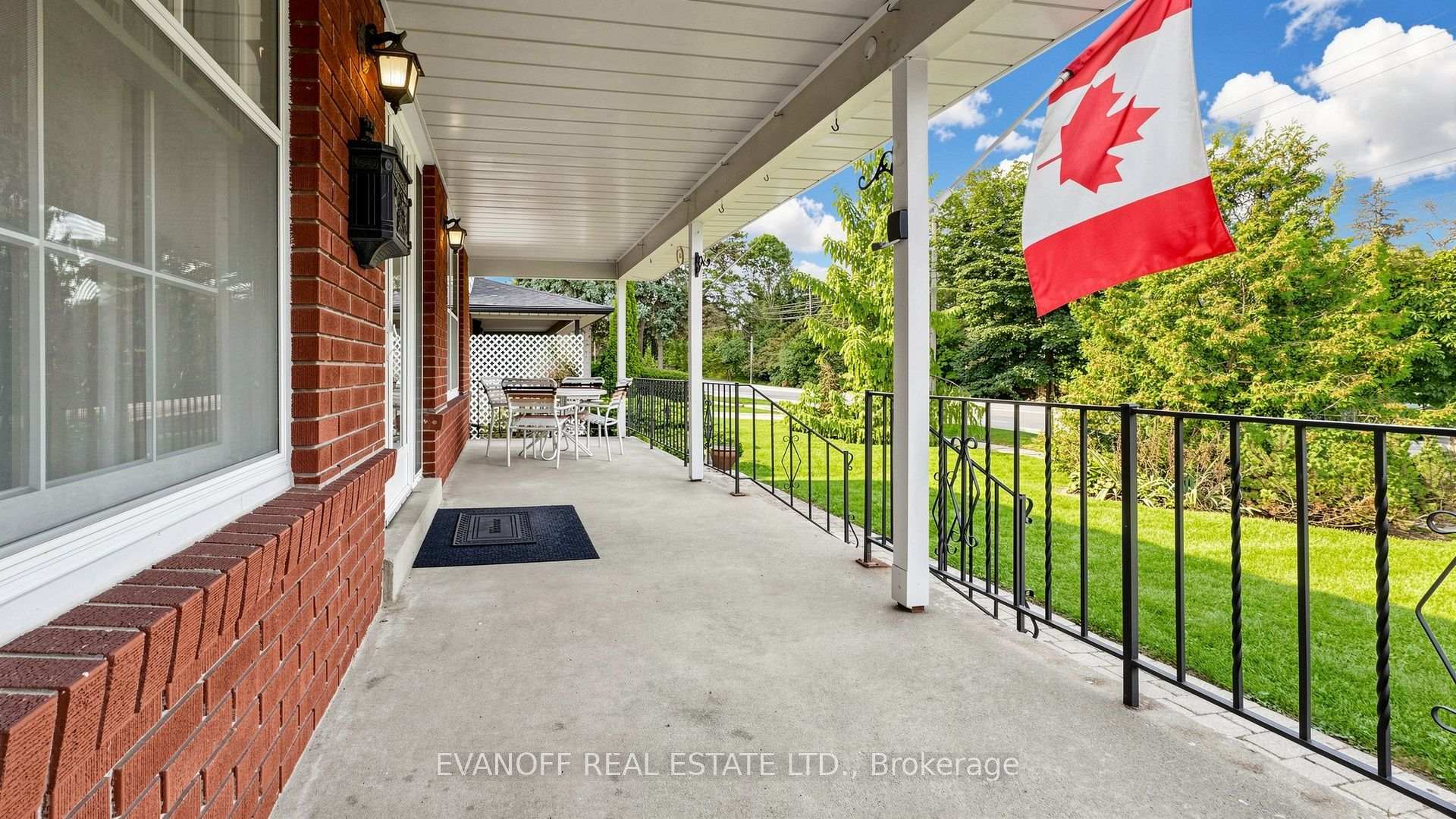 Photo 4 of 4 Galloway Road, Scarborough, Guildwood — HOMEH