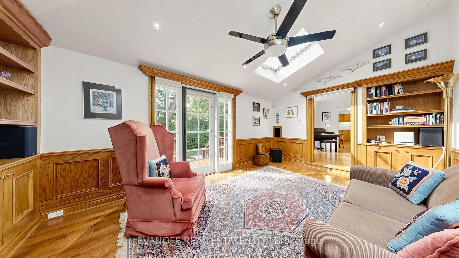 Photo 12 of 4 Galloway Road, Scarborough, Guildwood — HOMEH