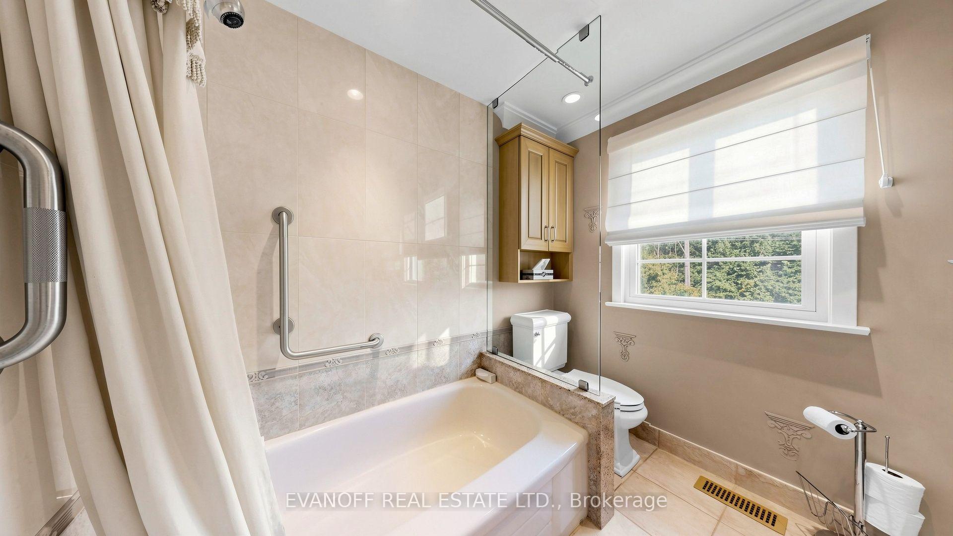 Photo 32 of 4 Galloway Road, Scarborough, Guildwood — HOMEH