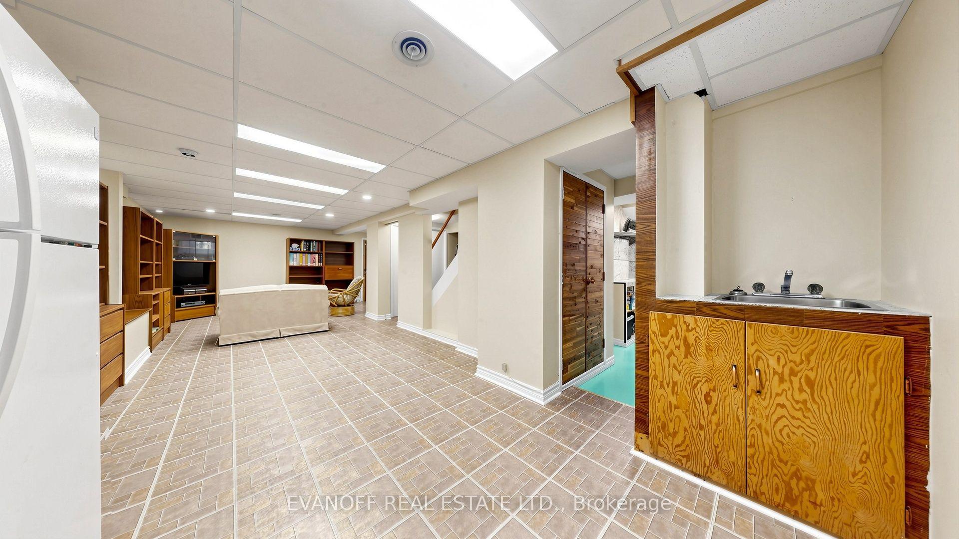 Photo 38 of 4 Galloway Road, Scarborough, Guildwood — HOMEH