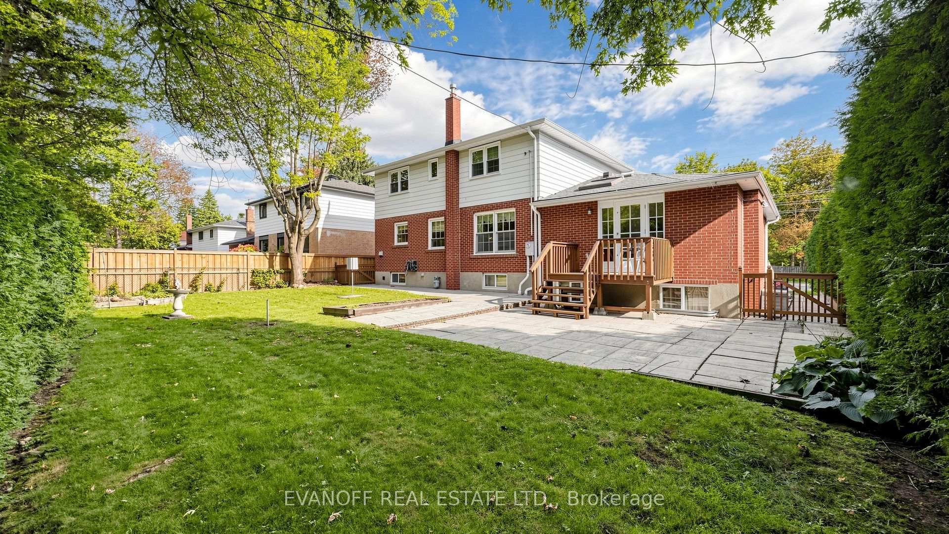 Photo 44 of 4 Galloway Road, Scarborough, Guildwood — HOMEH