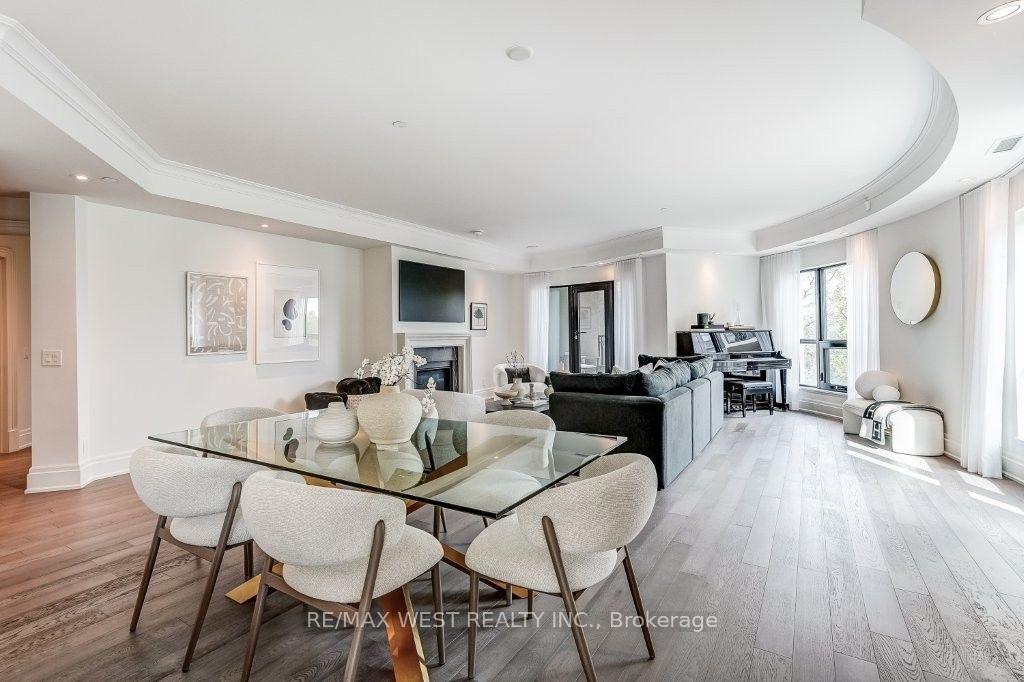 Photo 25 of Unit 302, 4 The Kingsway, Etobicoke, Kingsway South — HOMEH