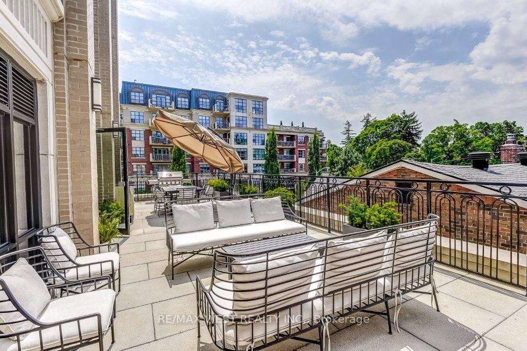Photo 50 of Unit 302, 4 The Kingsway, Etobicoke, Kingsway South — HOMEH