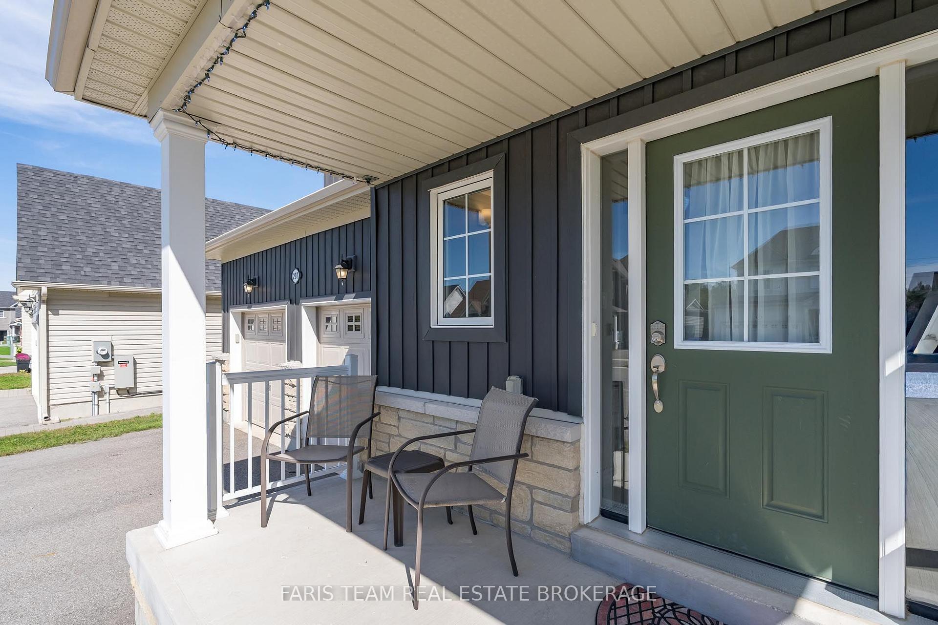 Photo 4 of 207 Springfield Crescent, Clearview, Stayner — HOMEH
