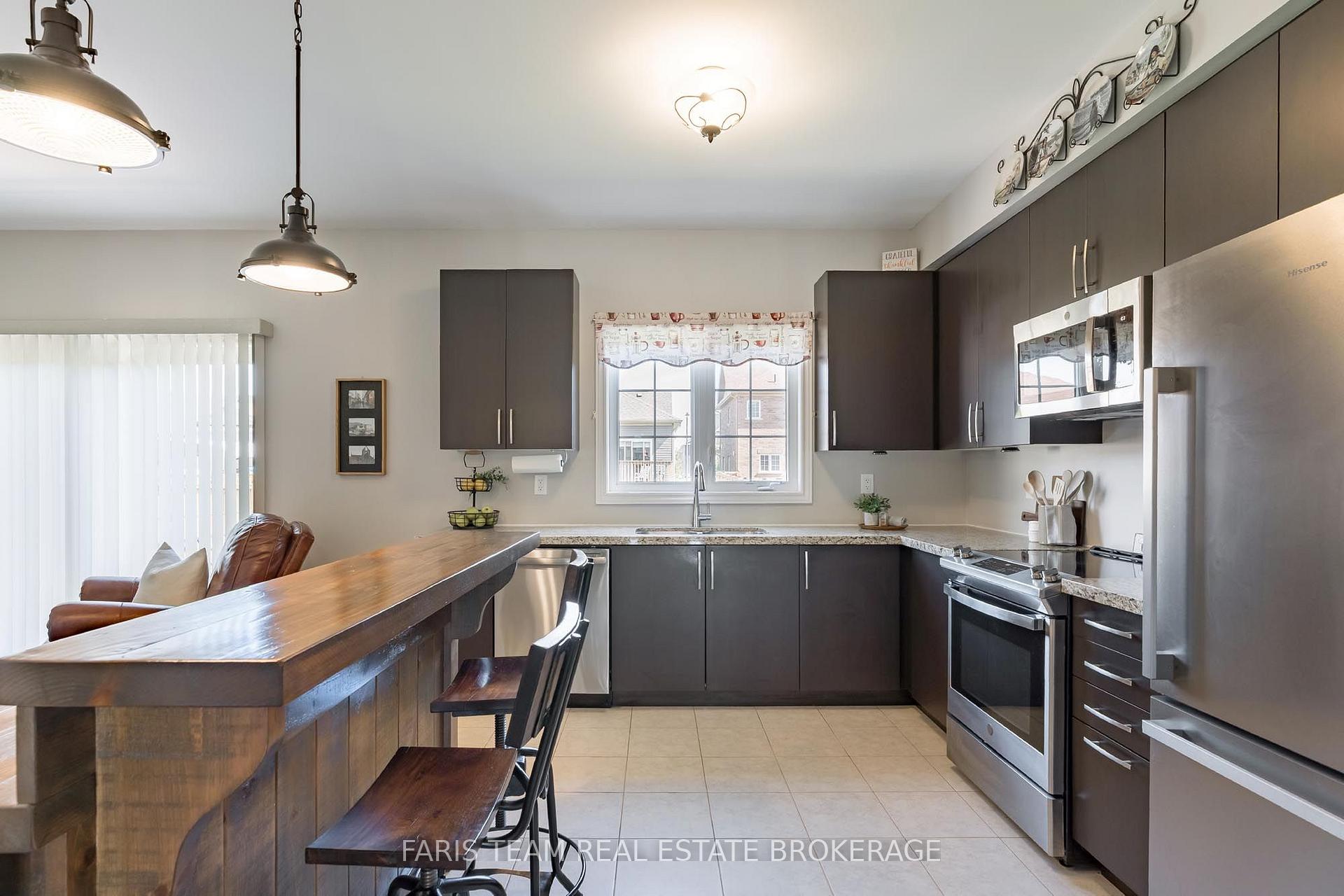 Photo 6 of 207 Springfield Crescent, Clearview, Stayner — HOMEH