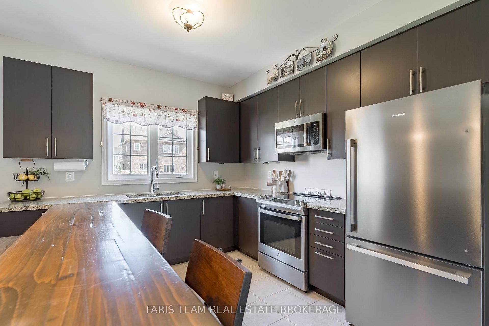 Photo 7 of 207 Springfield Crescent, Clearview, Stayner — HOMEH