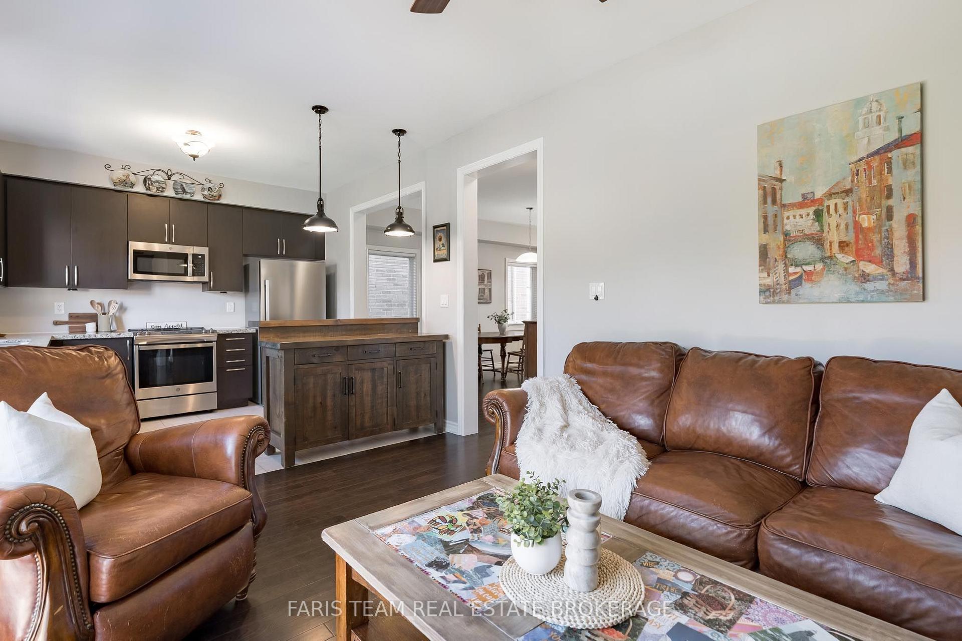 Photo 15 of 207 Springfield Crescent, Clearview, Stayner — HOMEH