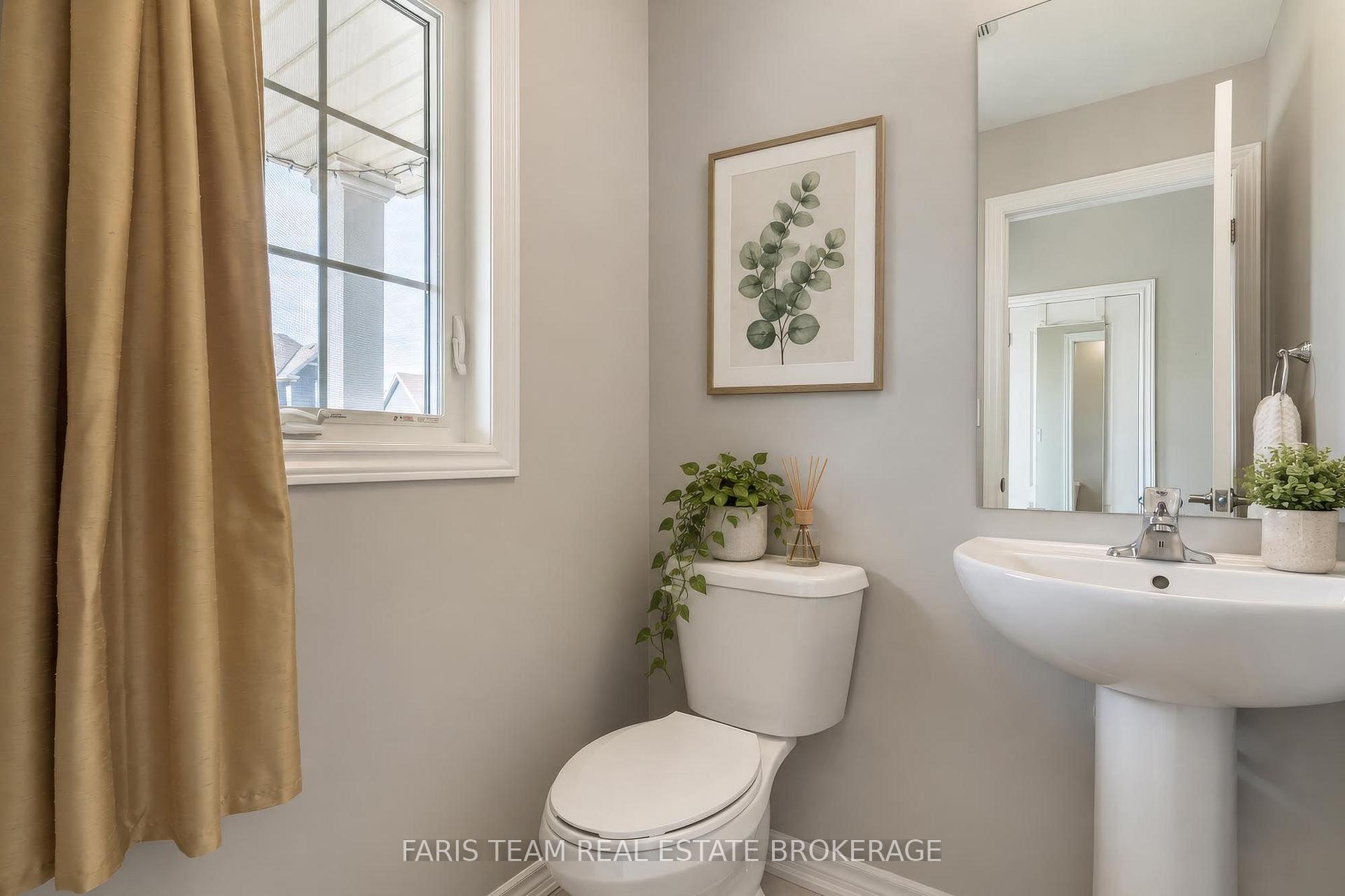 Photo 16 of 207 Springfield Crescent, Clearview, Stayner — HOMEH