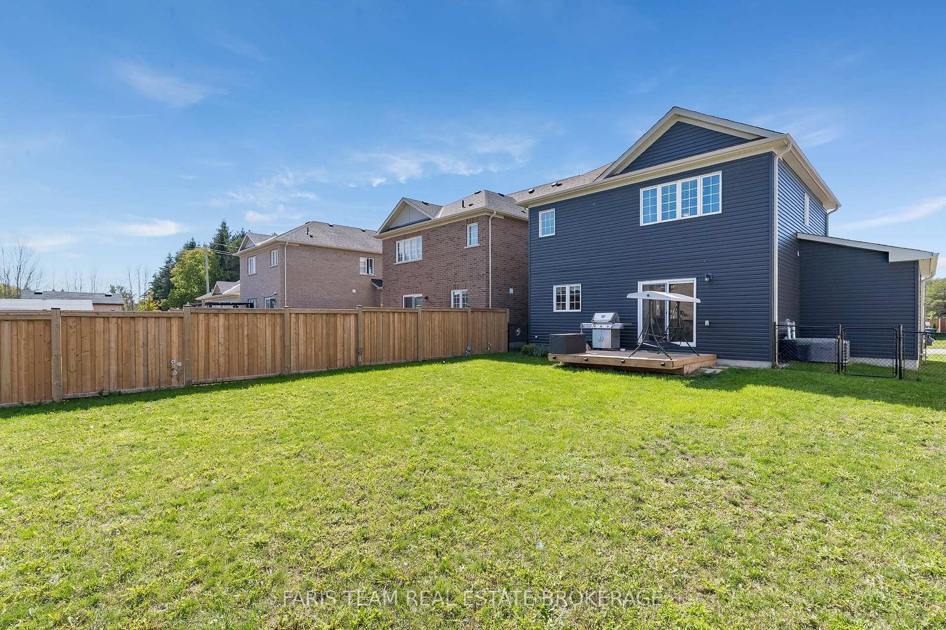 Photo 31 of 207 Springfield Crescent, Clearview, Stayner — HOMEH