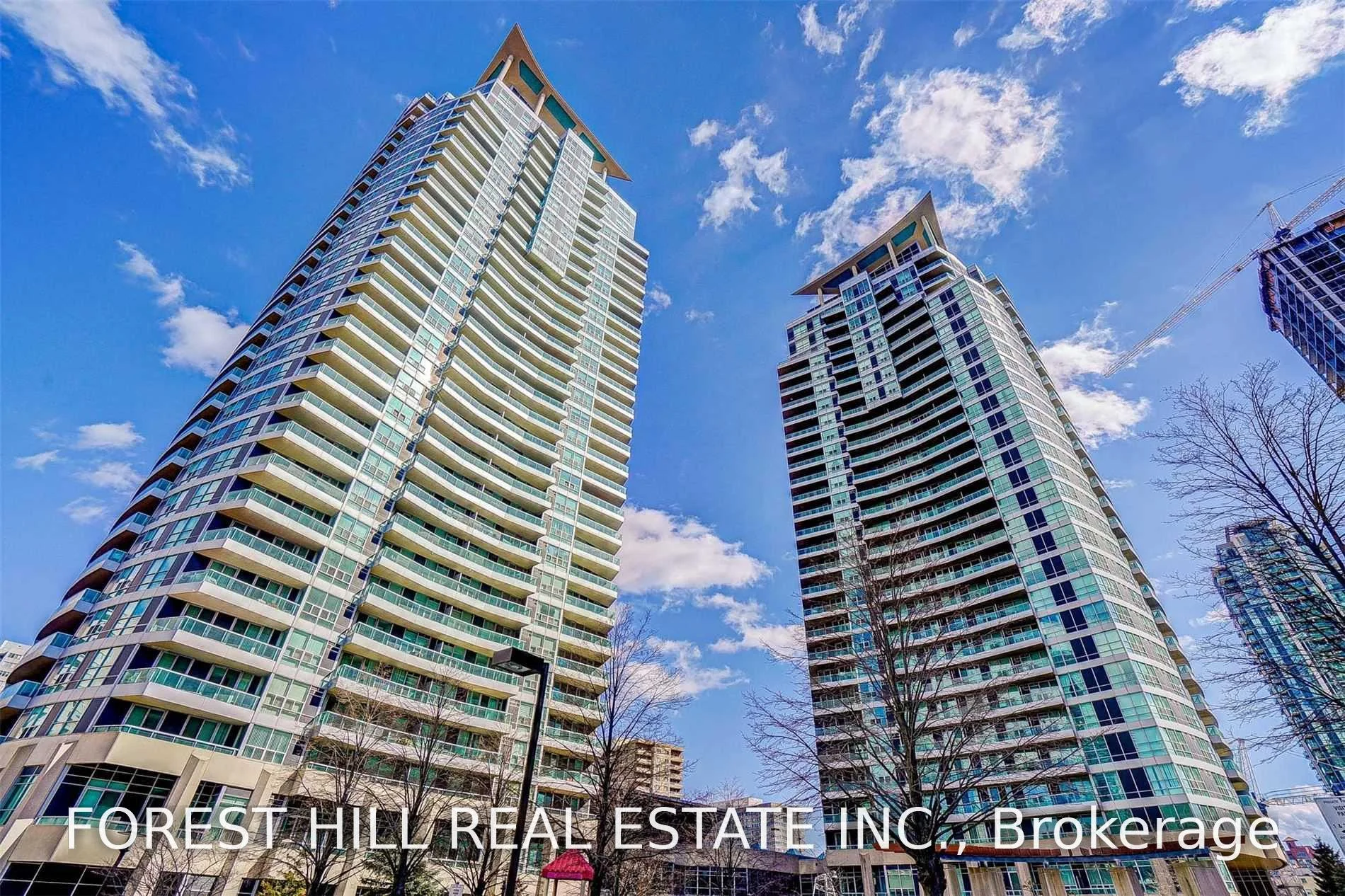 Photo 2 of Unit 705, 33 Elm Drive W, Mississauga, City Centre — HOMEH