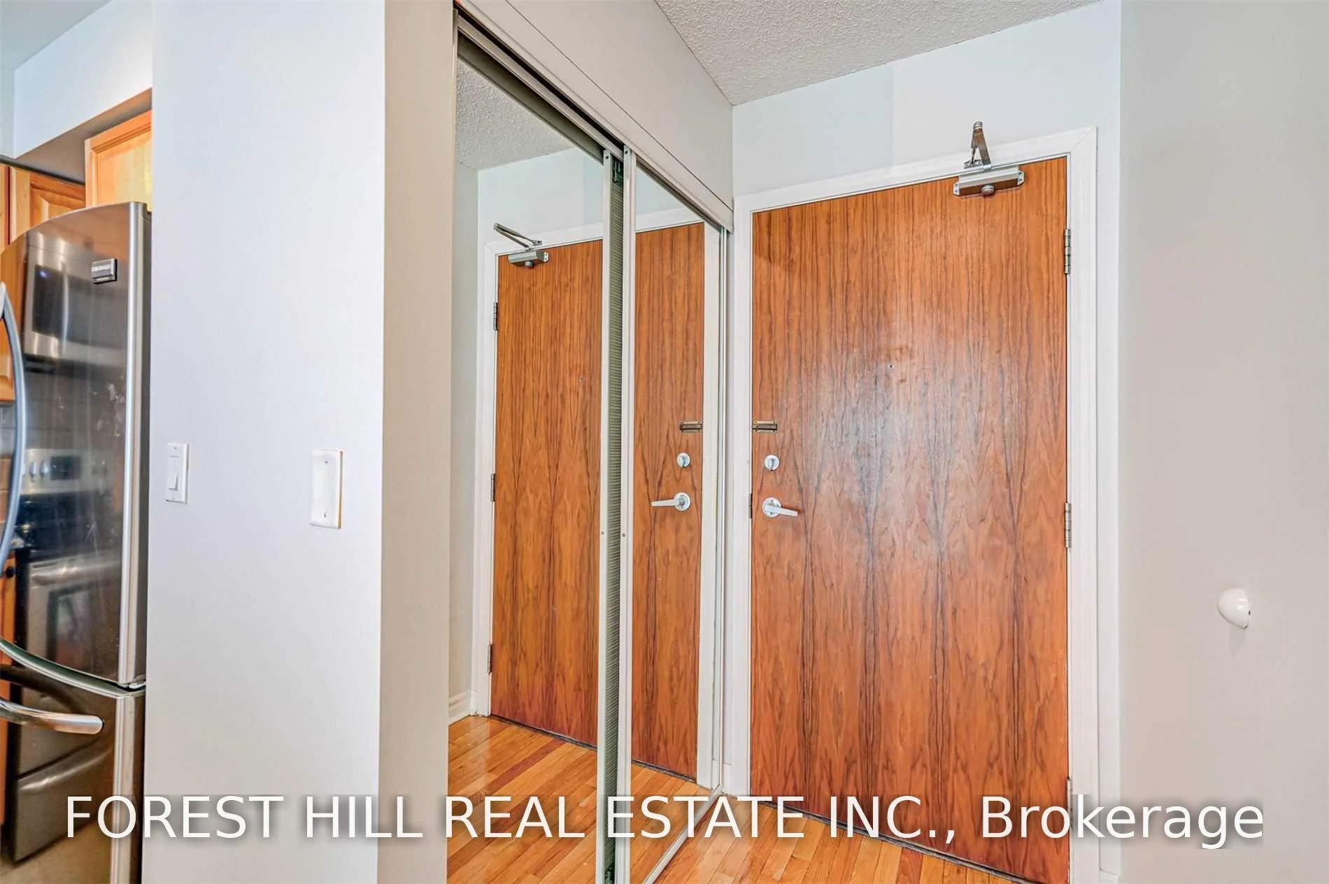 Photo 16 of Unit 705, 33 Elm Drive W, Mississauga, City Centre — HOMEH