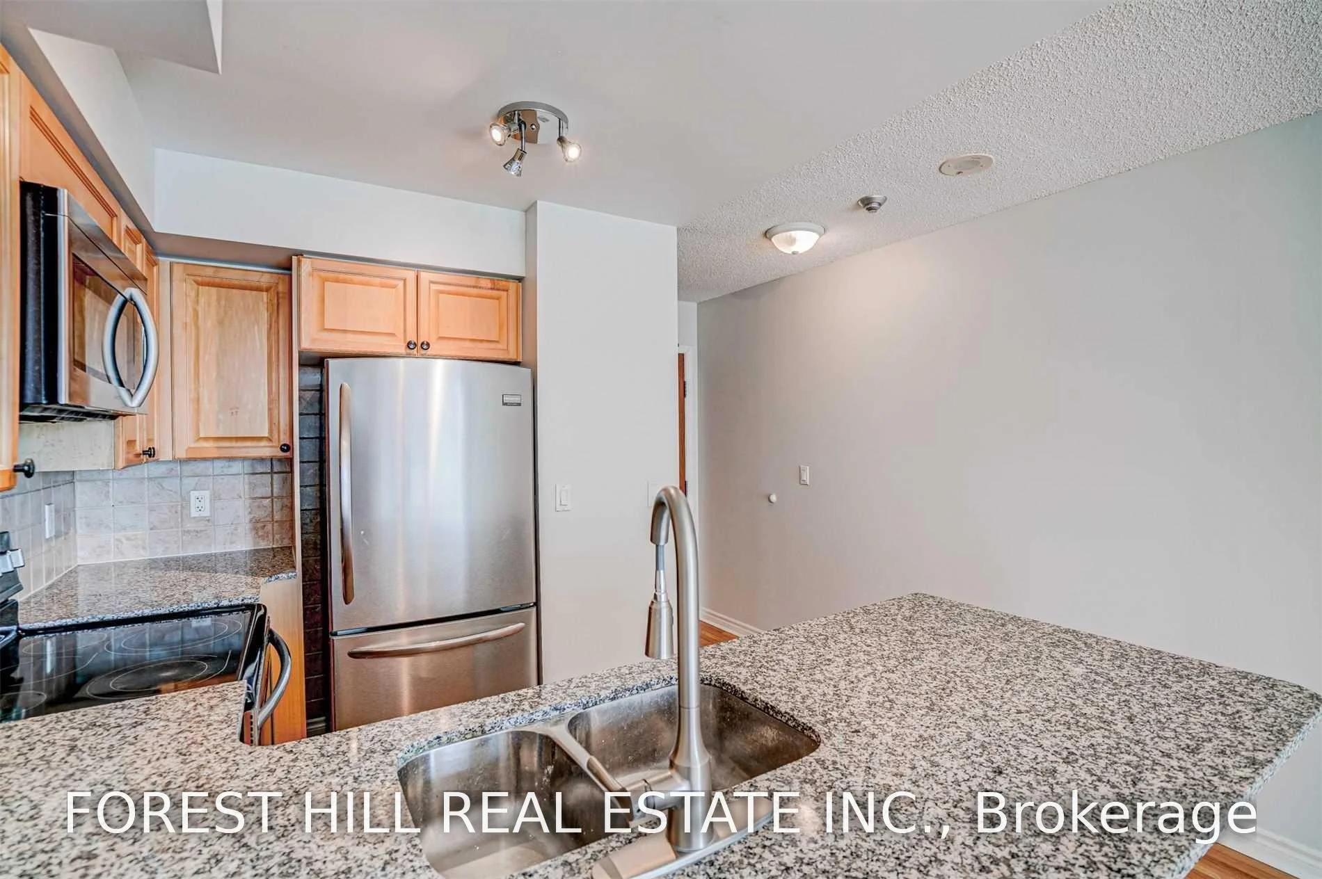 Photo 28 of Unit 705, 33 Elm Drive W, Mississauga, City Centre — HOMEH