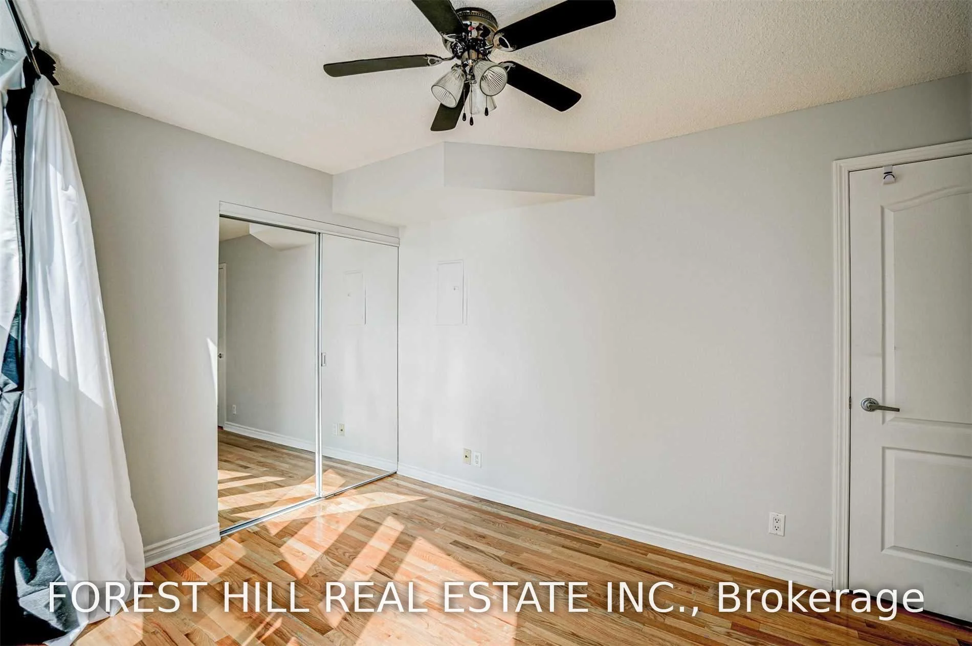 Photo 48 of Unit 705, 33 Elm Drive W, Mississauga, City Centre — HOMEH