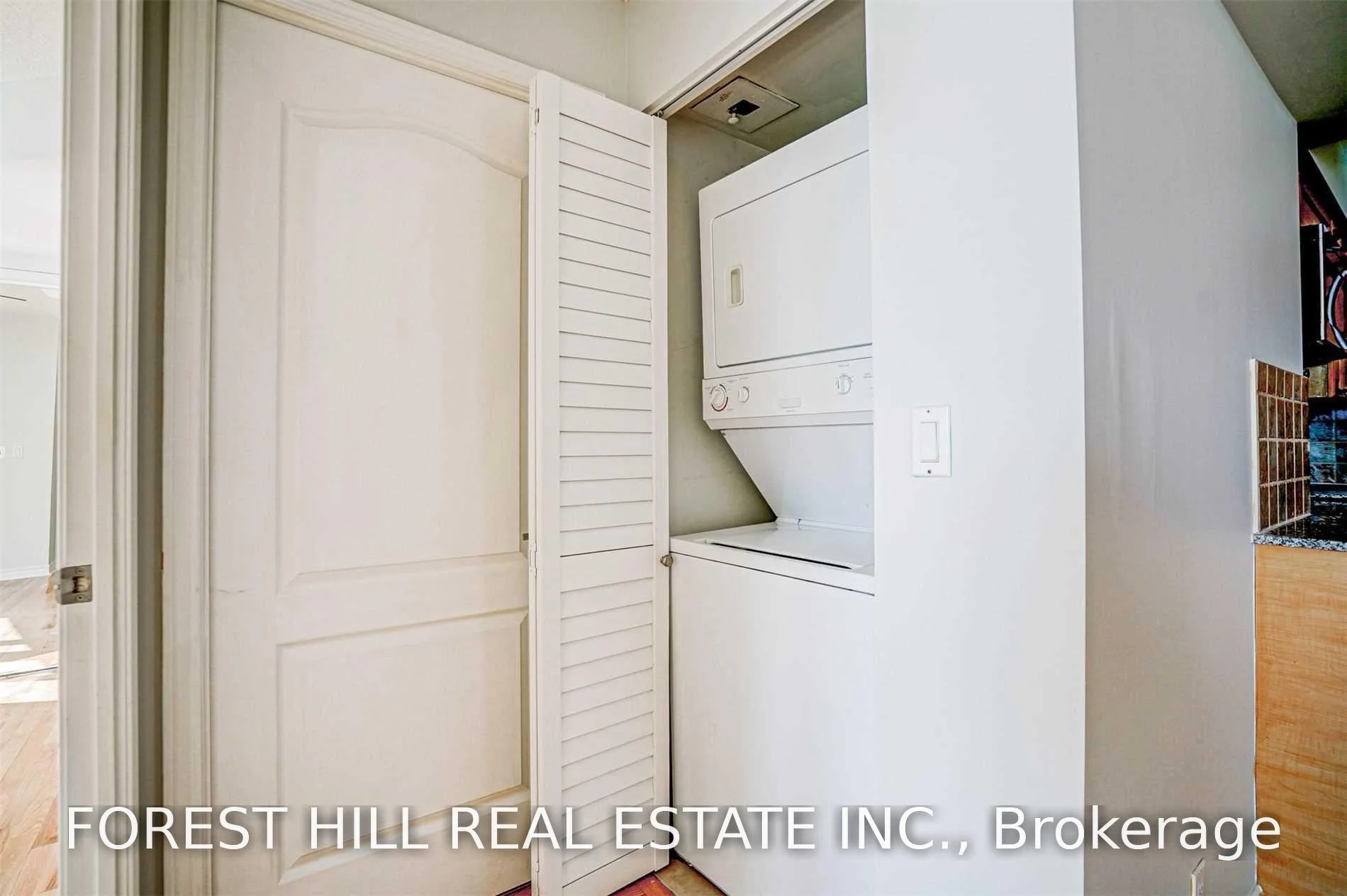 Photo 56 of Unit 705, 33 Elm Drive W, Mississauga, City Centre — HOMEH