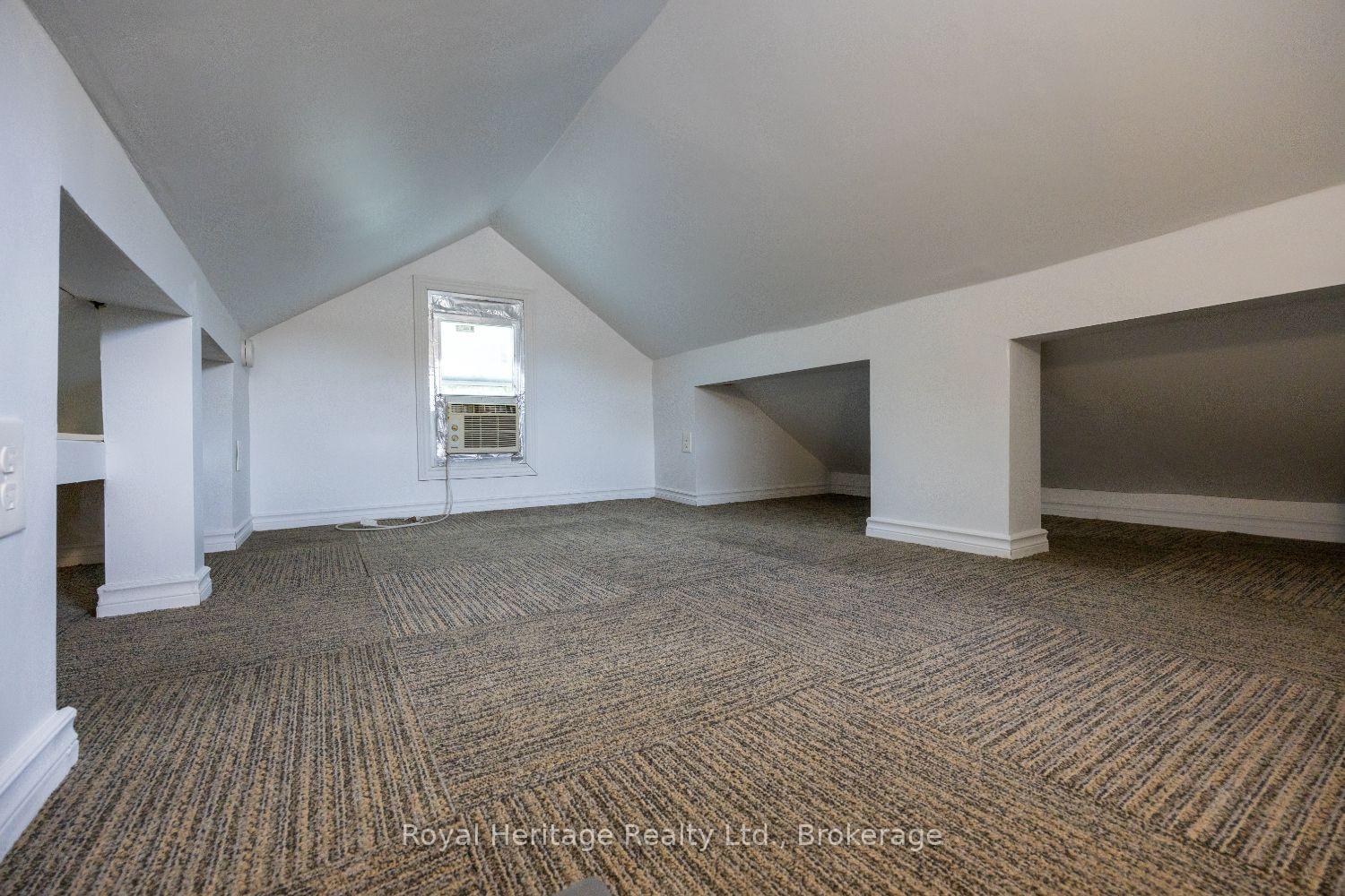 Photo 13 of 203 Valencia Road, Oshawa, Lakeview — HOMEH