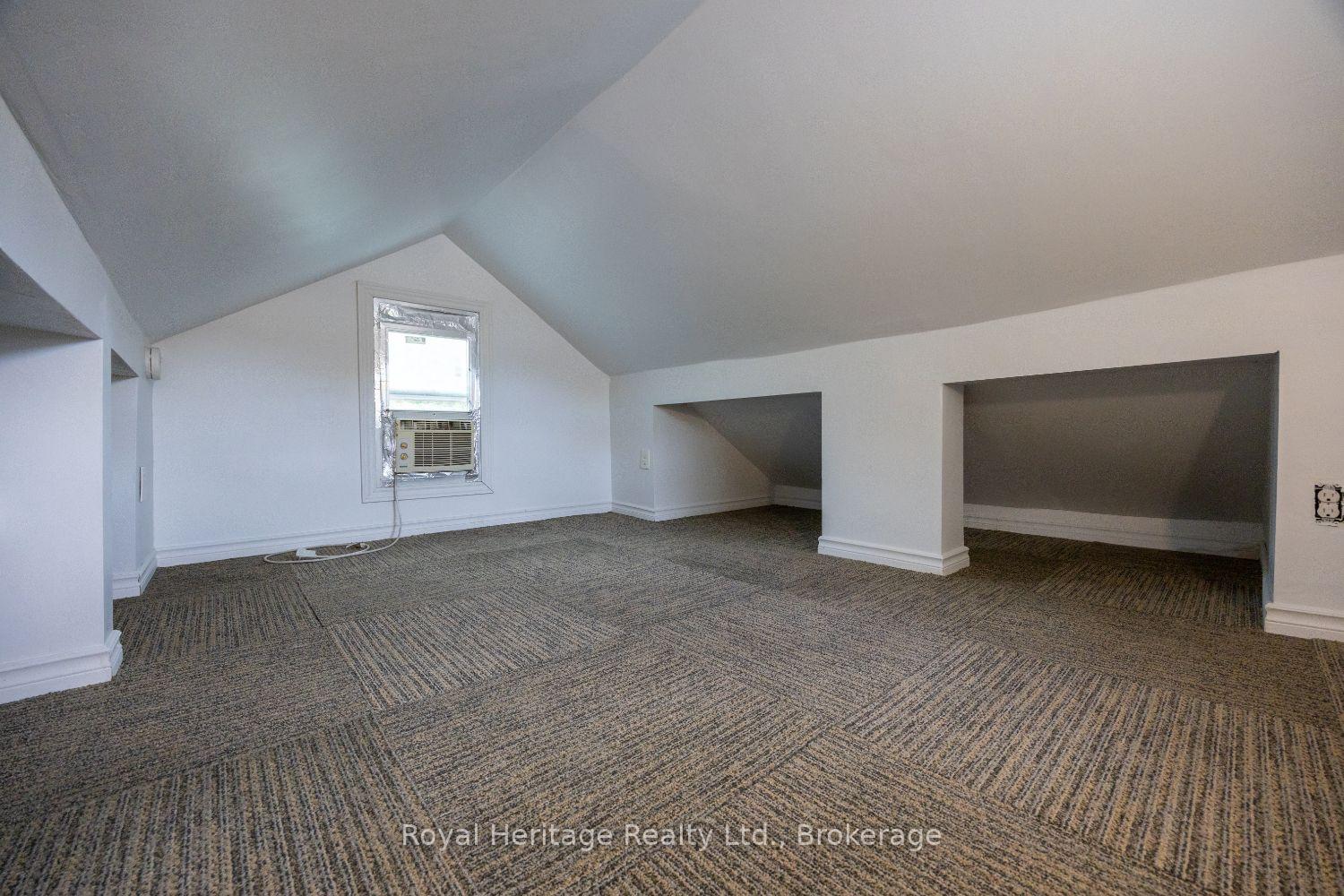 Photo 14 of 203 Valencia Road, Oshawa, Lakeview — HOMEH