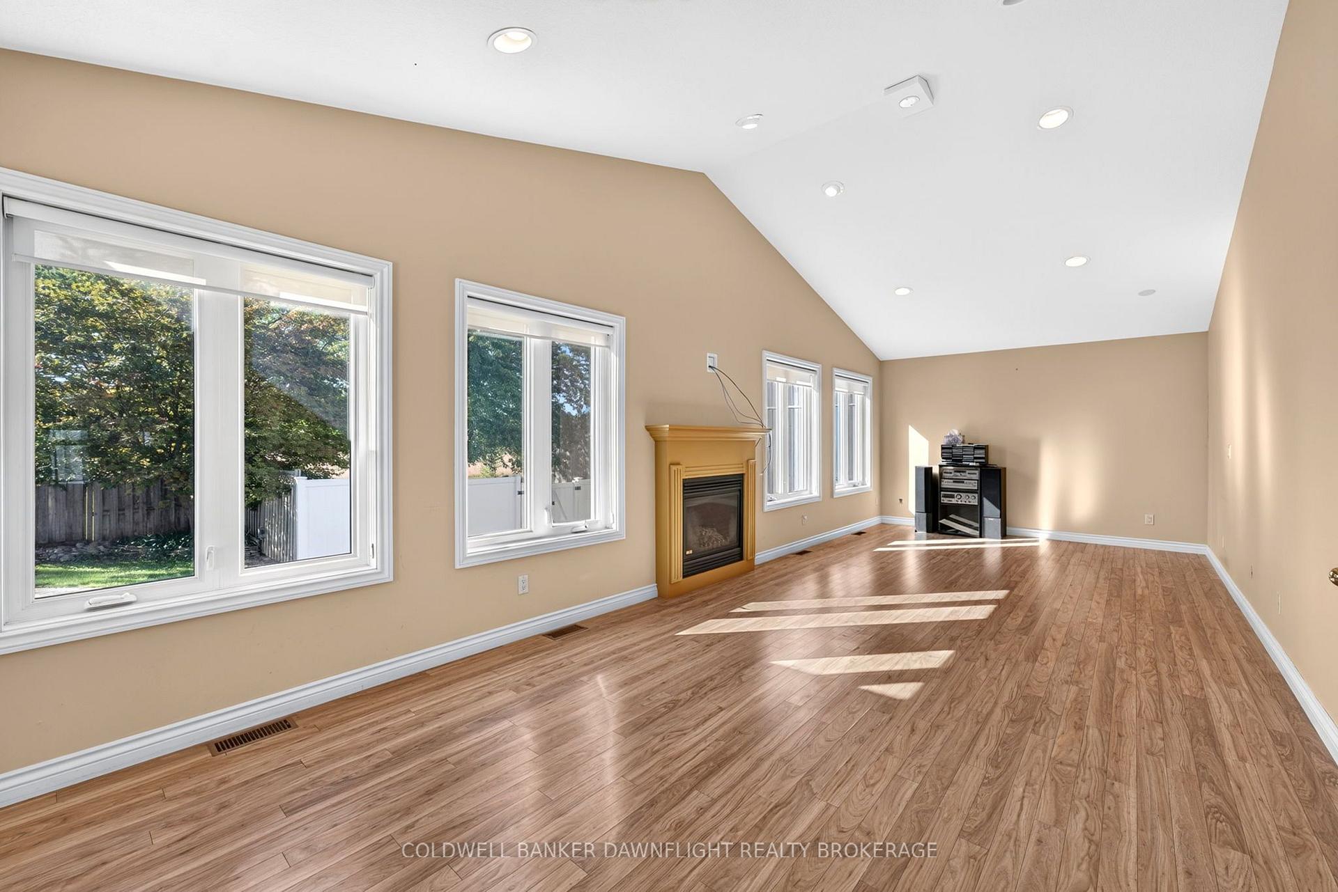 Photo 17 of 40987 Kirkton Road, South Huron, Usborne — HOMEH