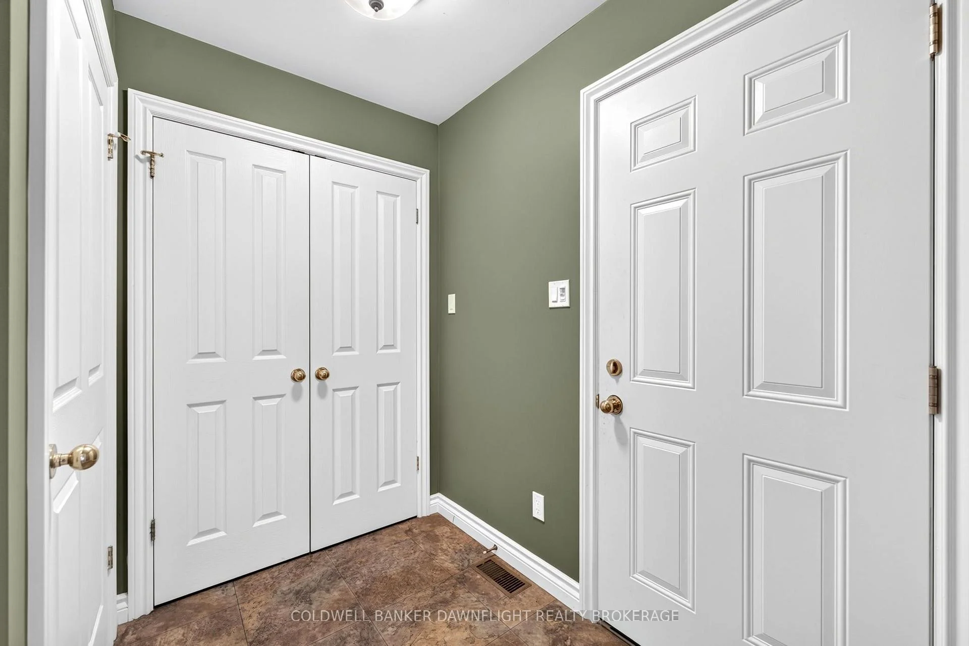 Photo 21 of 40987 Kirkton Road, South Huron, Usborne — HOMEH
