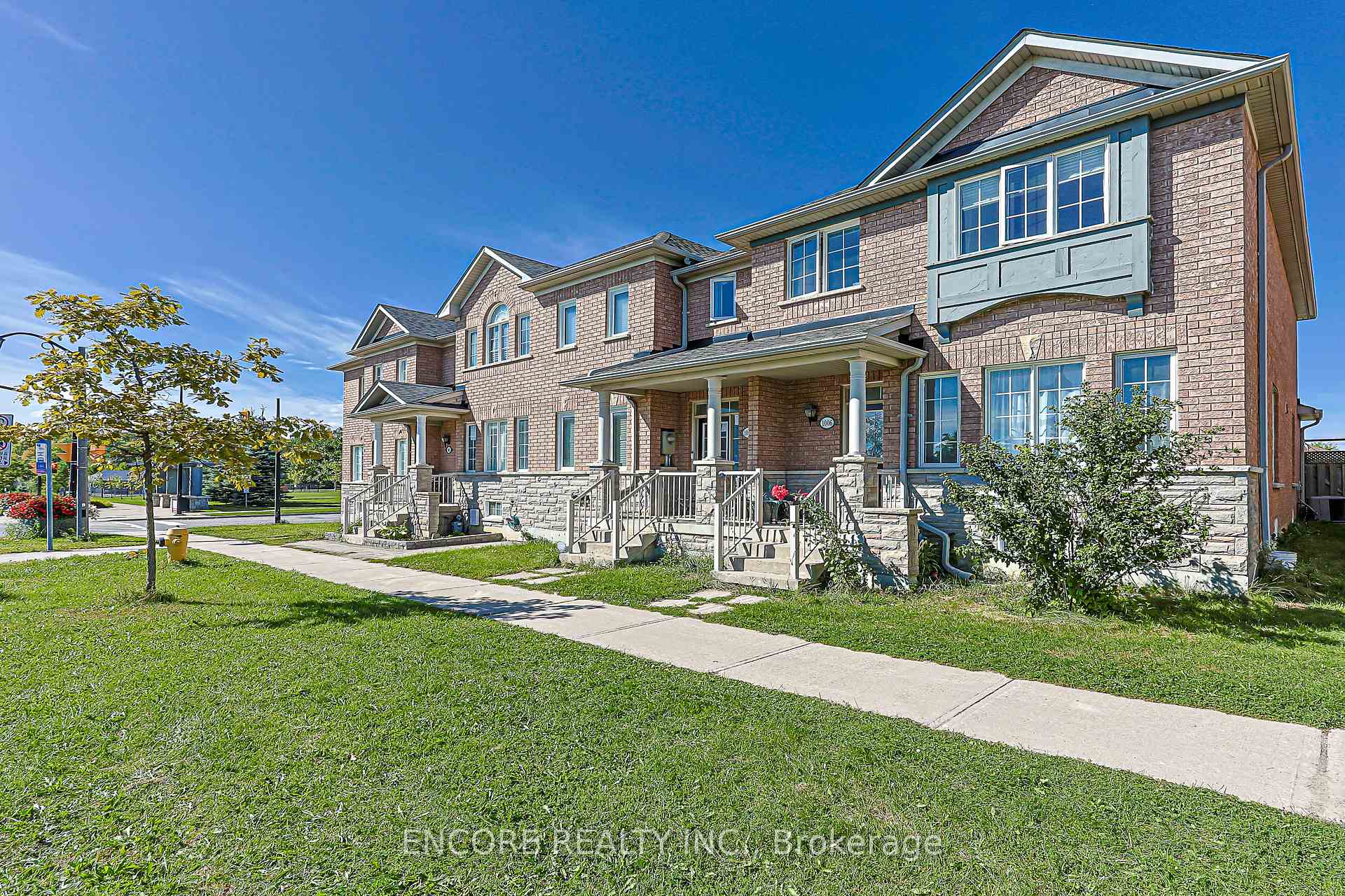 Photo 2 of 1006 Bur Oak Avenue, Markham, Wismer — HOMEH