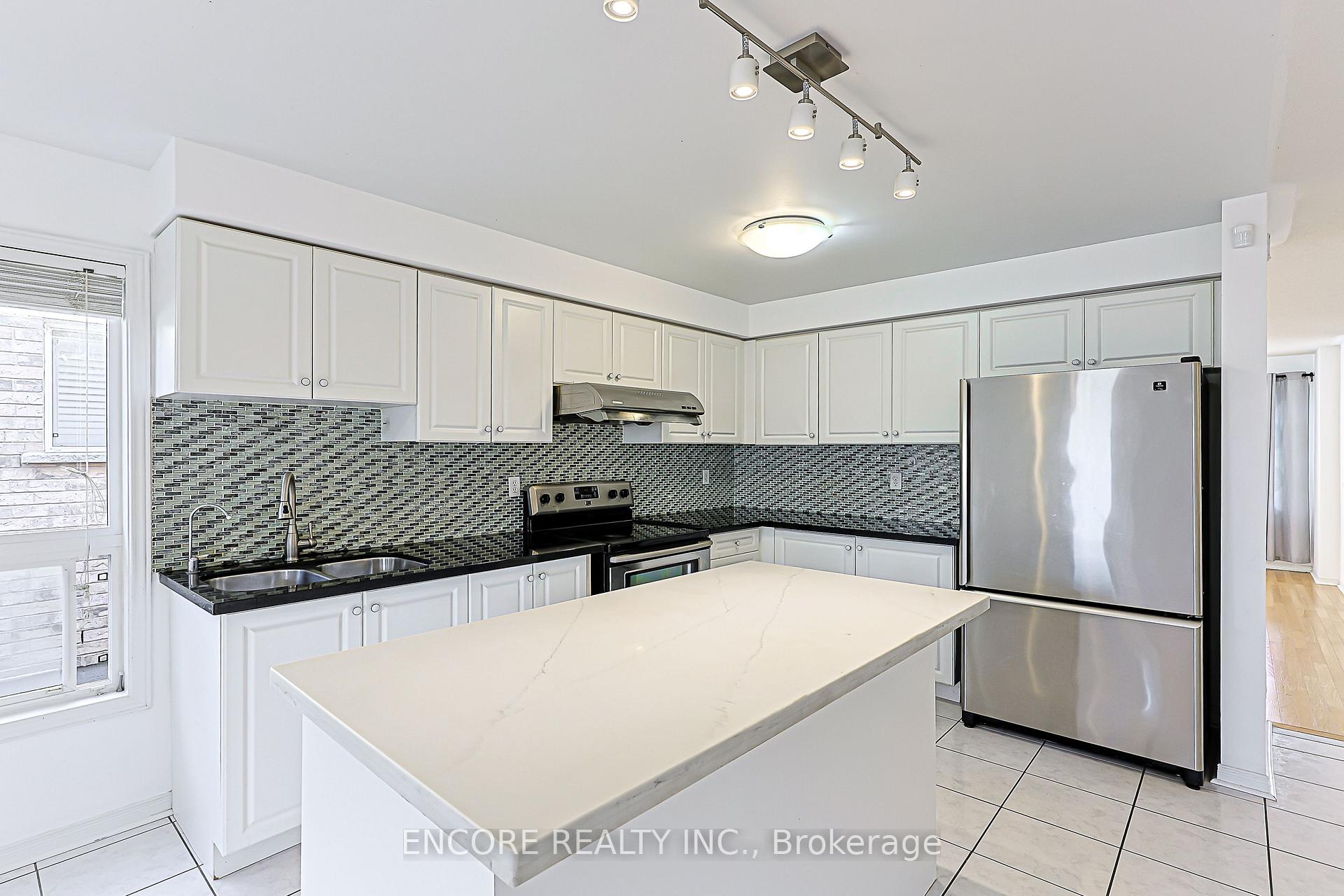Photo 11 of 1006 Bur Oak Avenue, Markham, Wismer — HOMEH