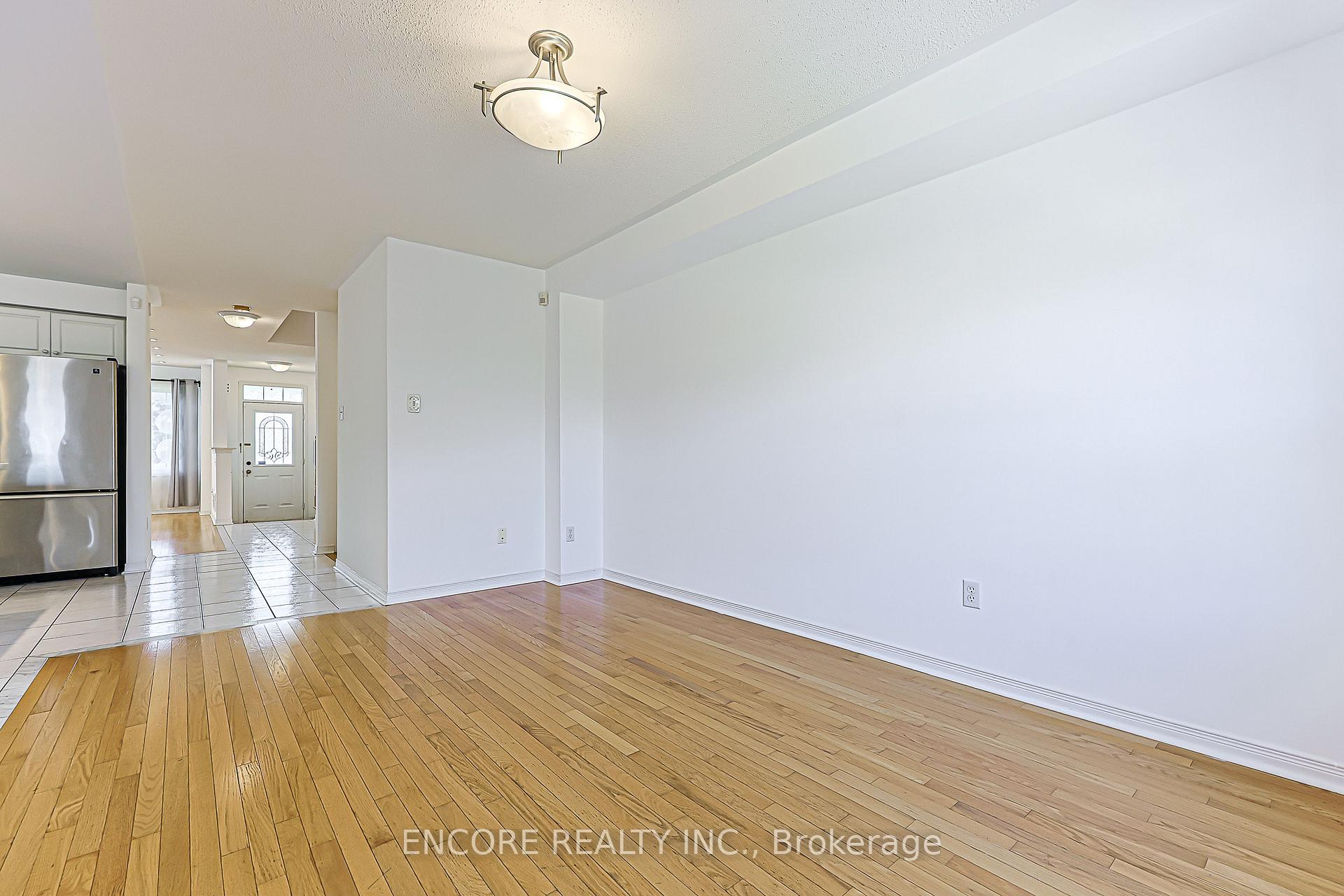Photo 18 of 1006 Bur Oak Avenue, Markham, Wismer — HOMEH