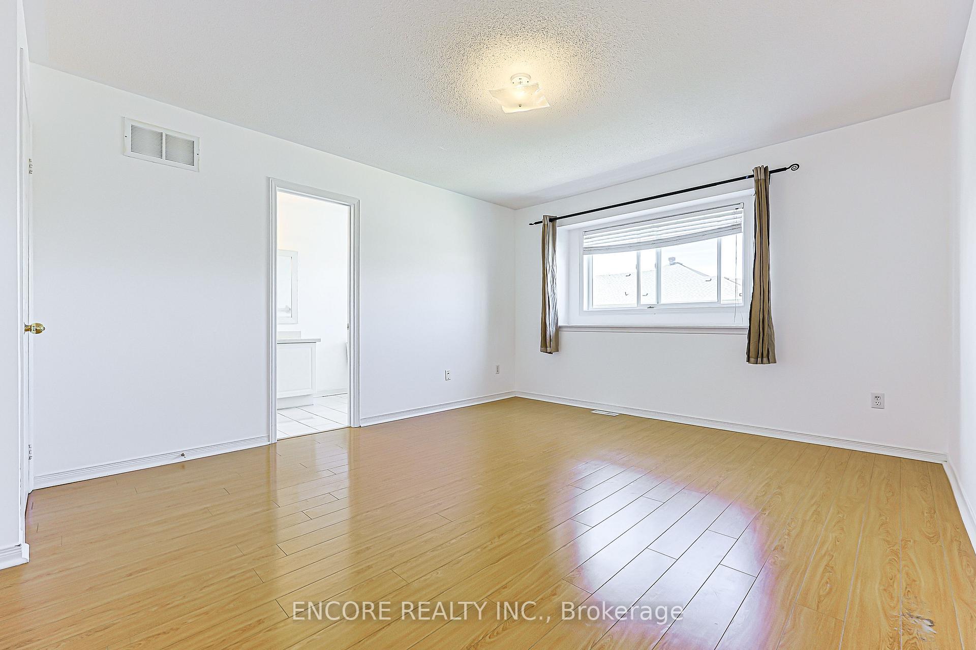 Photo 20 of 1006 Bur Oak Avenue, Markham, Wismer — HOMEH