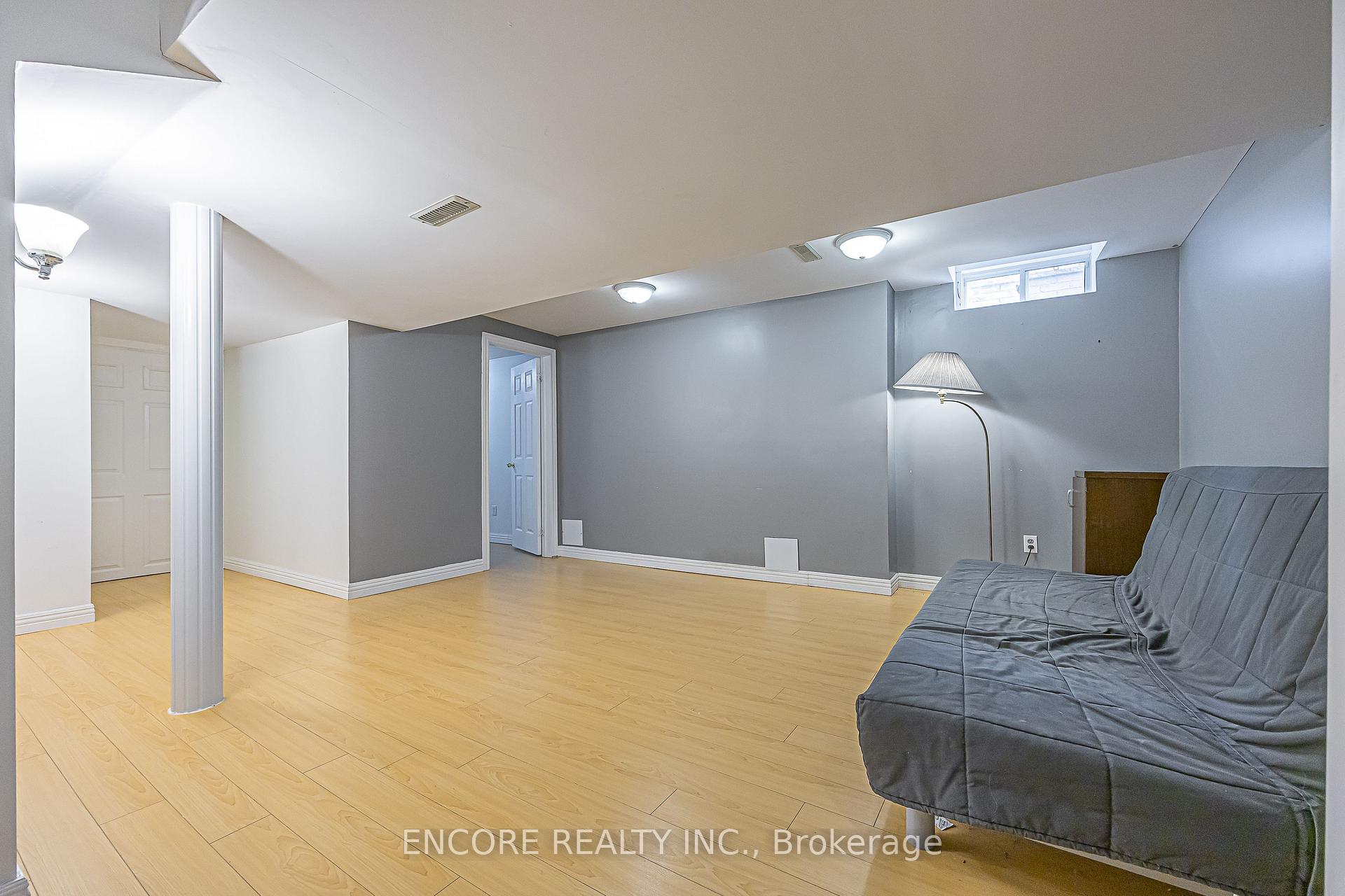 Photo 33 of 1006 Bur Oak Avenue, Markham, Wismer — HOMEH