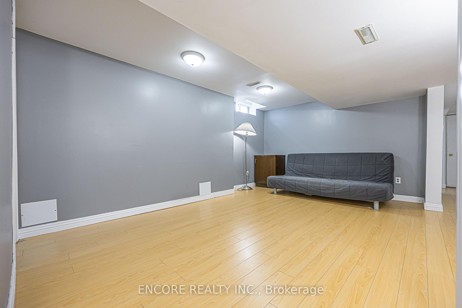 Photo 34 of 1006 Bur Oak Avenue, Markham, Wismer — HOMEH