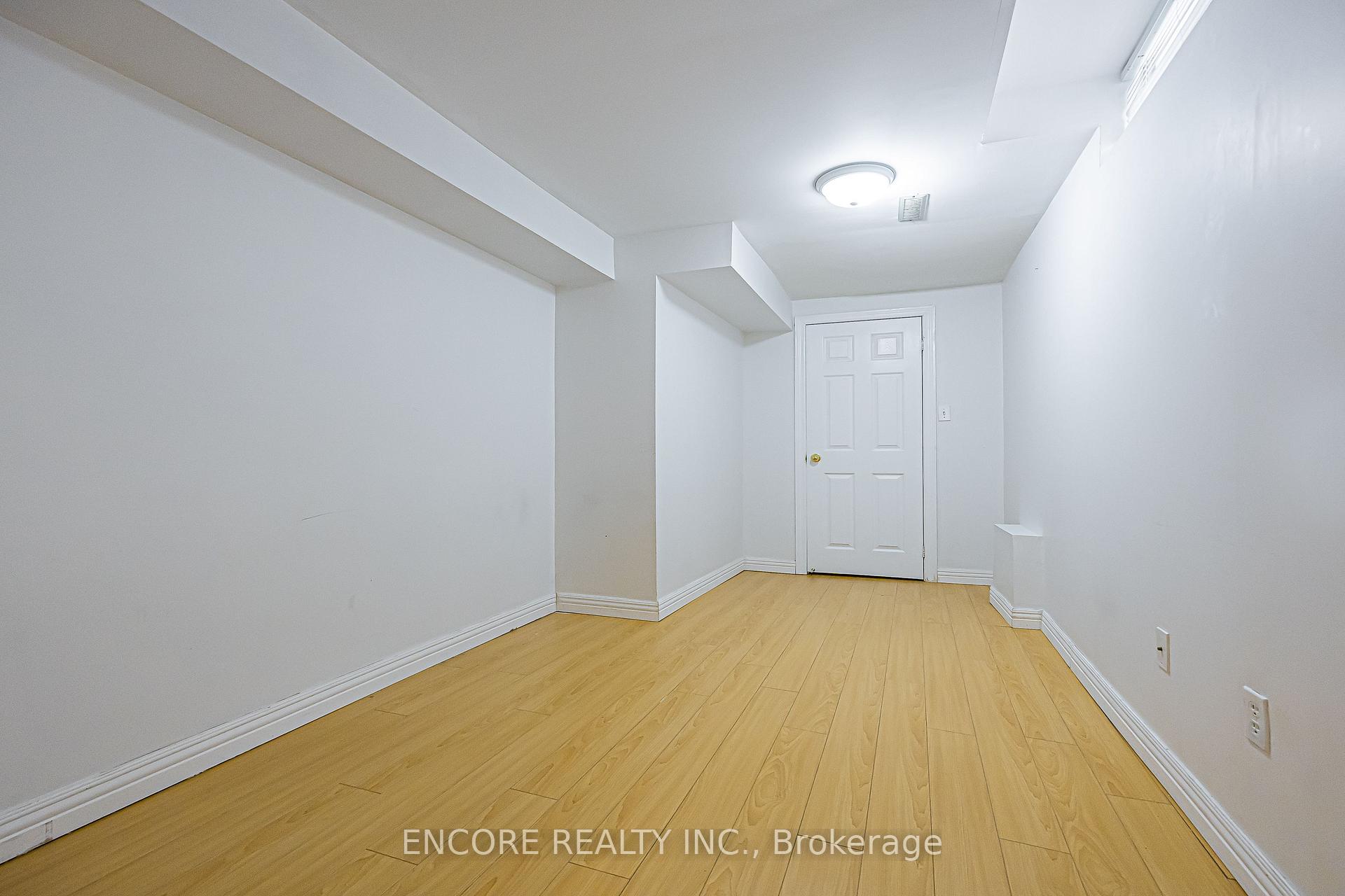 Photo 38 of 1006 Bur Oak Avenue, Markham, Wismer — HOMEH